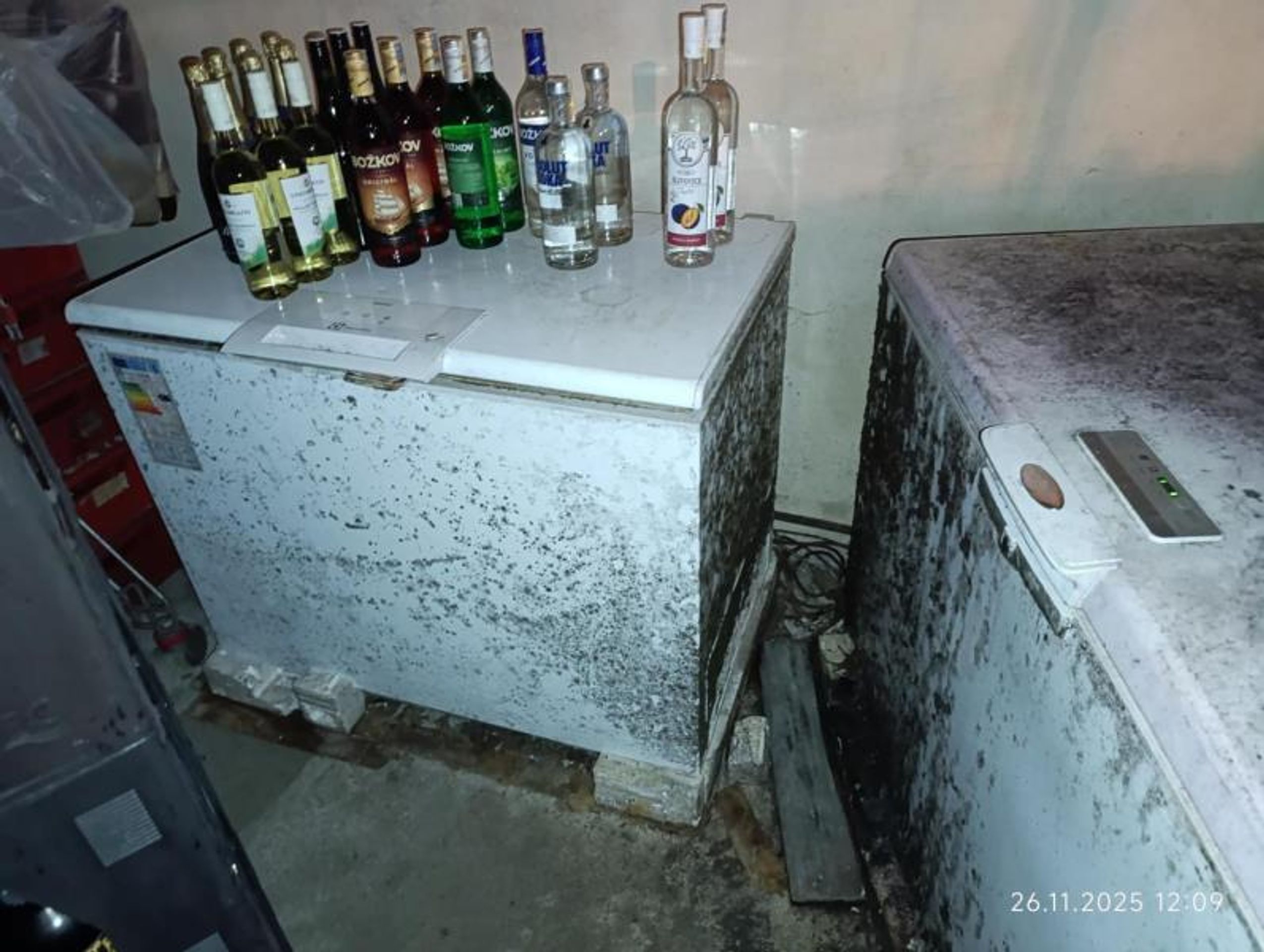 Drinopol (11) - Uzavřená provozovna Drinopol (11/12)