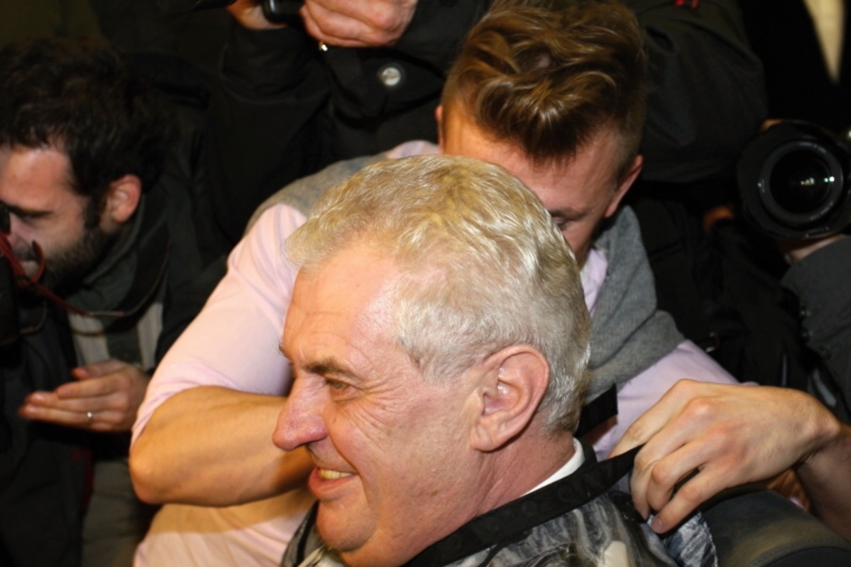Cesta na Hrad – Zeman a Fischer - 12 - Cesta na Hrad – Miloš Zeman a Jan Fischer (10/20)