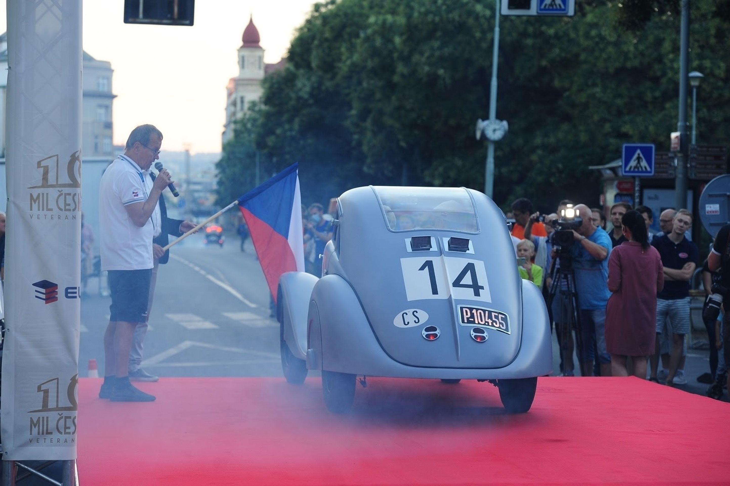 1000 mil československých - 20 - Fotogalerie: Unikátní stroje na startu závodu 1000 mil československých (5/15)