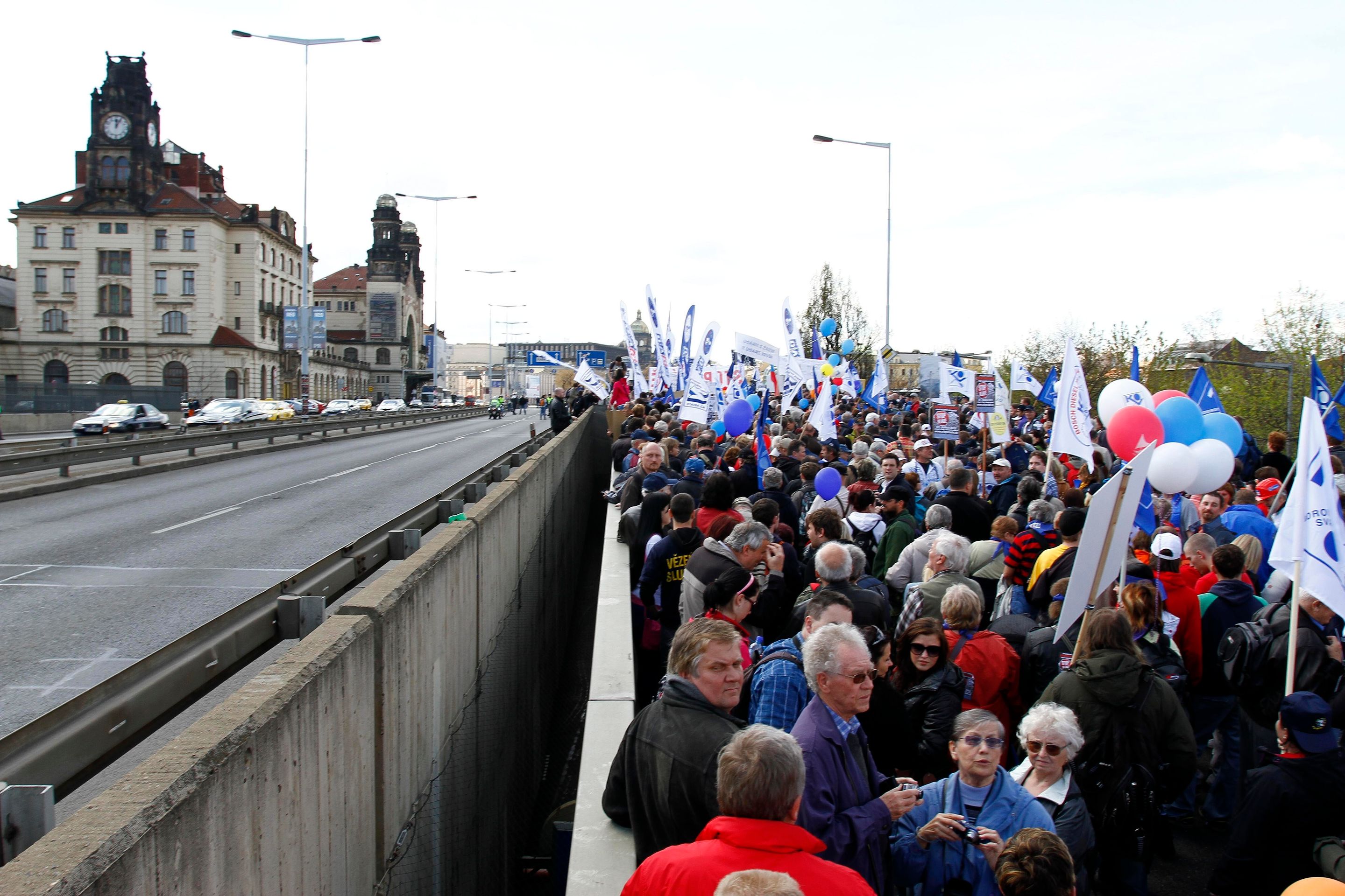 Demonstrace proti vládním reformám - 12 - Demonstrace proti vládním reformám (16/20)