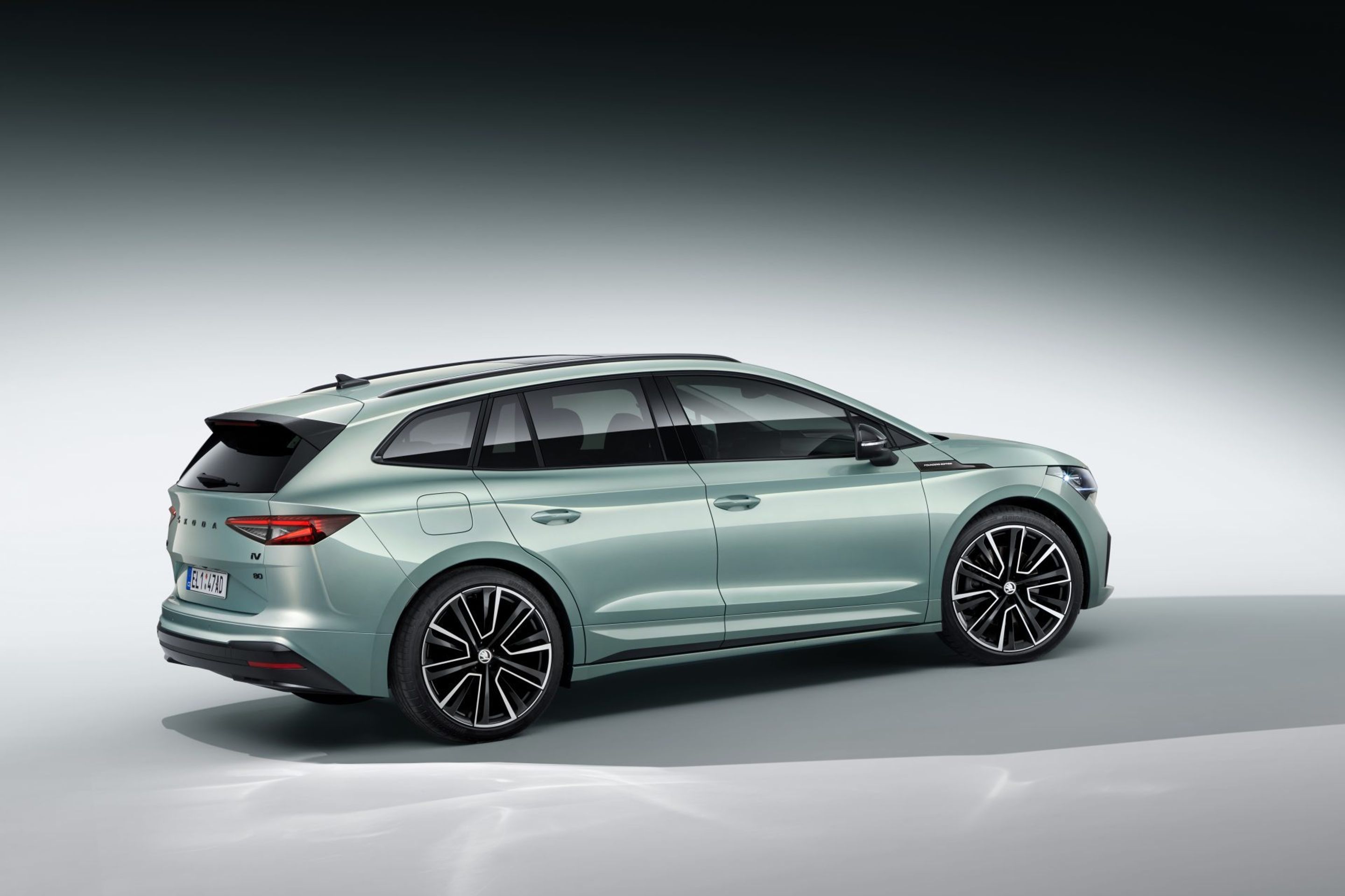 Škoda Enyaq iV - 17 - Fotogalerie: Nové elektrické SUV Škoda Enyaq iV (8/24)