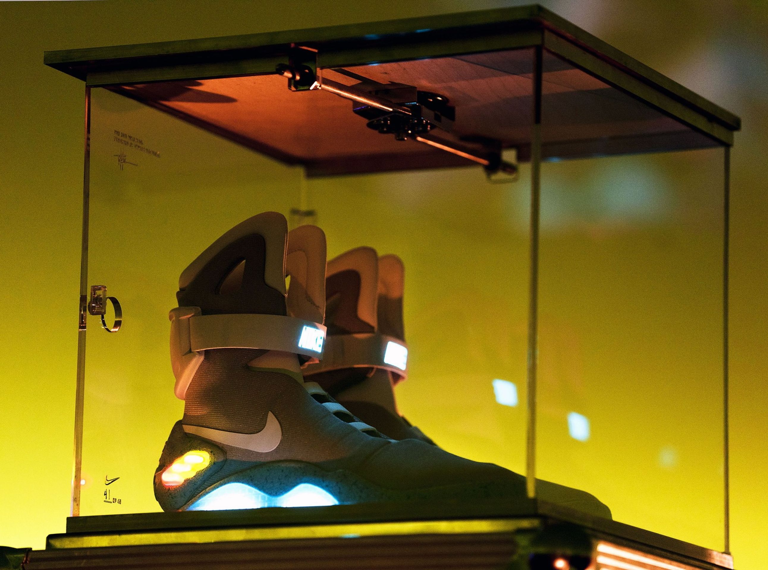 Nike Air Mag boty z filmu Návrat do budoucnosti - Cenné sběratelské předměty (21/26)
