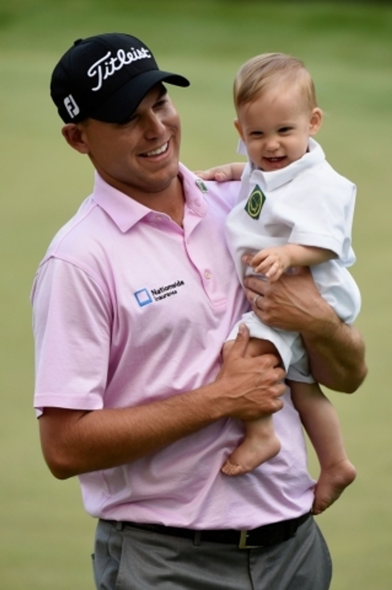 Golfisté vzali na green v Augustě naličké potomky - 8 - GALERIE: Golfové hvězdy se na Masters pochlubily roztomilými potomky (3/8)