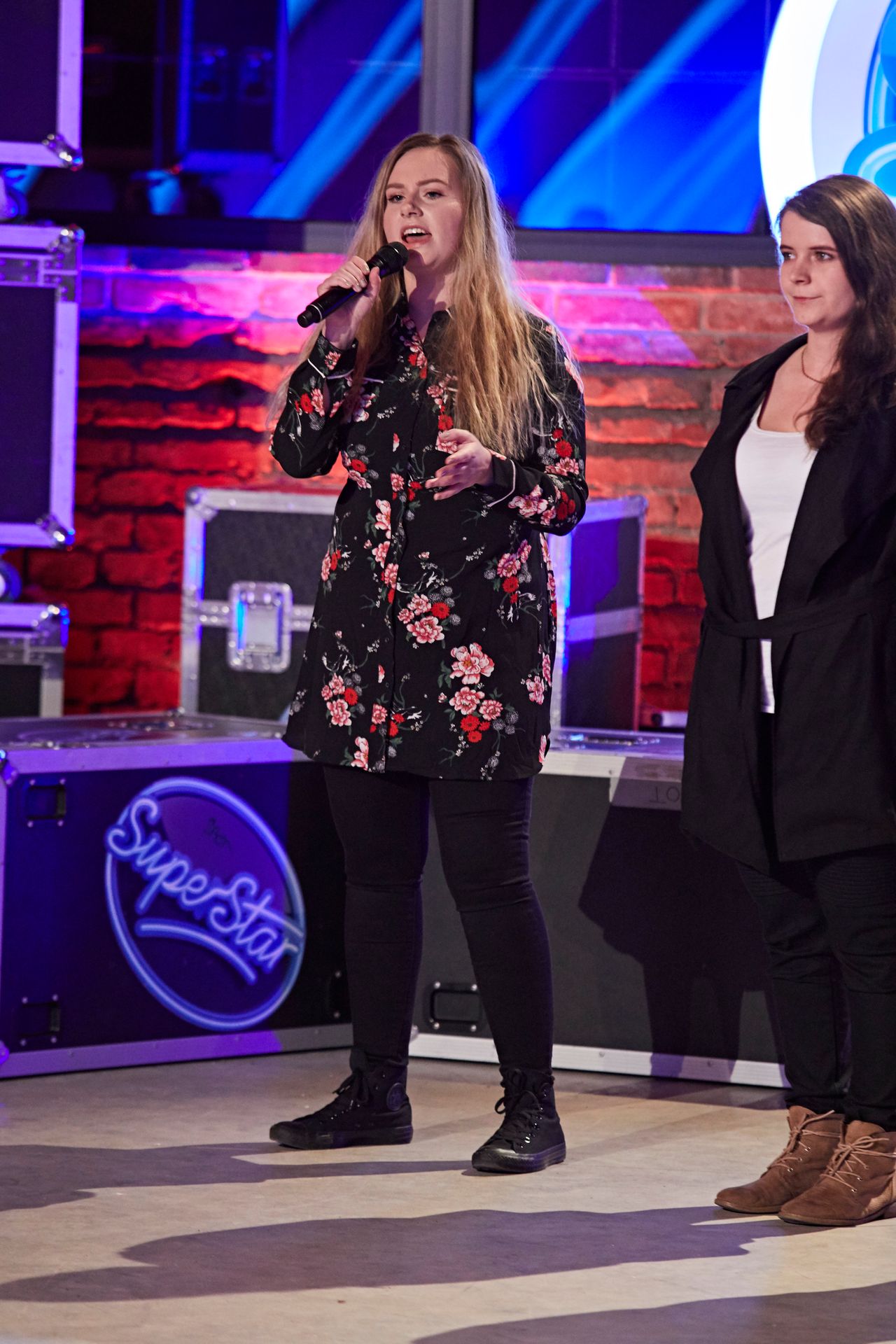Koktající Denisa v SuperStar - 2 - GALERIE: Koktající Denisa v SuperStar (2/5)
