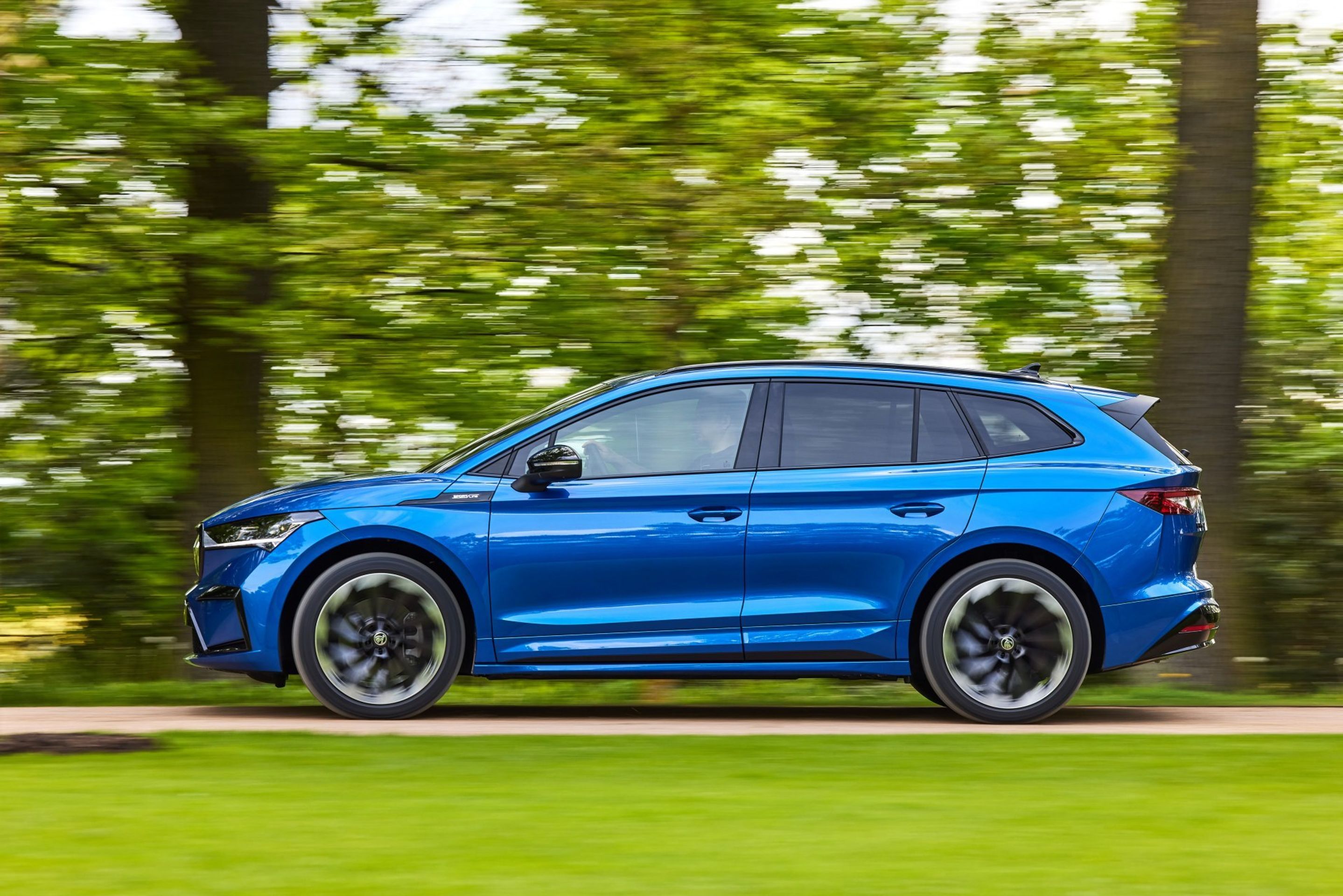 Škoda Enyaq Sportline iV - 61 - Fotogalerie: Sportovně laděná Škoda Enyaq Sportline (1/18)