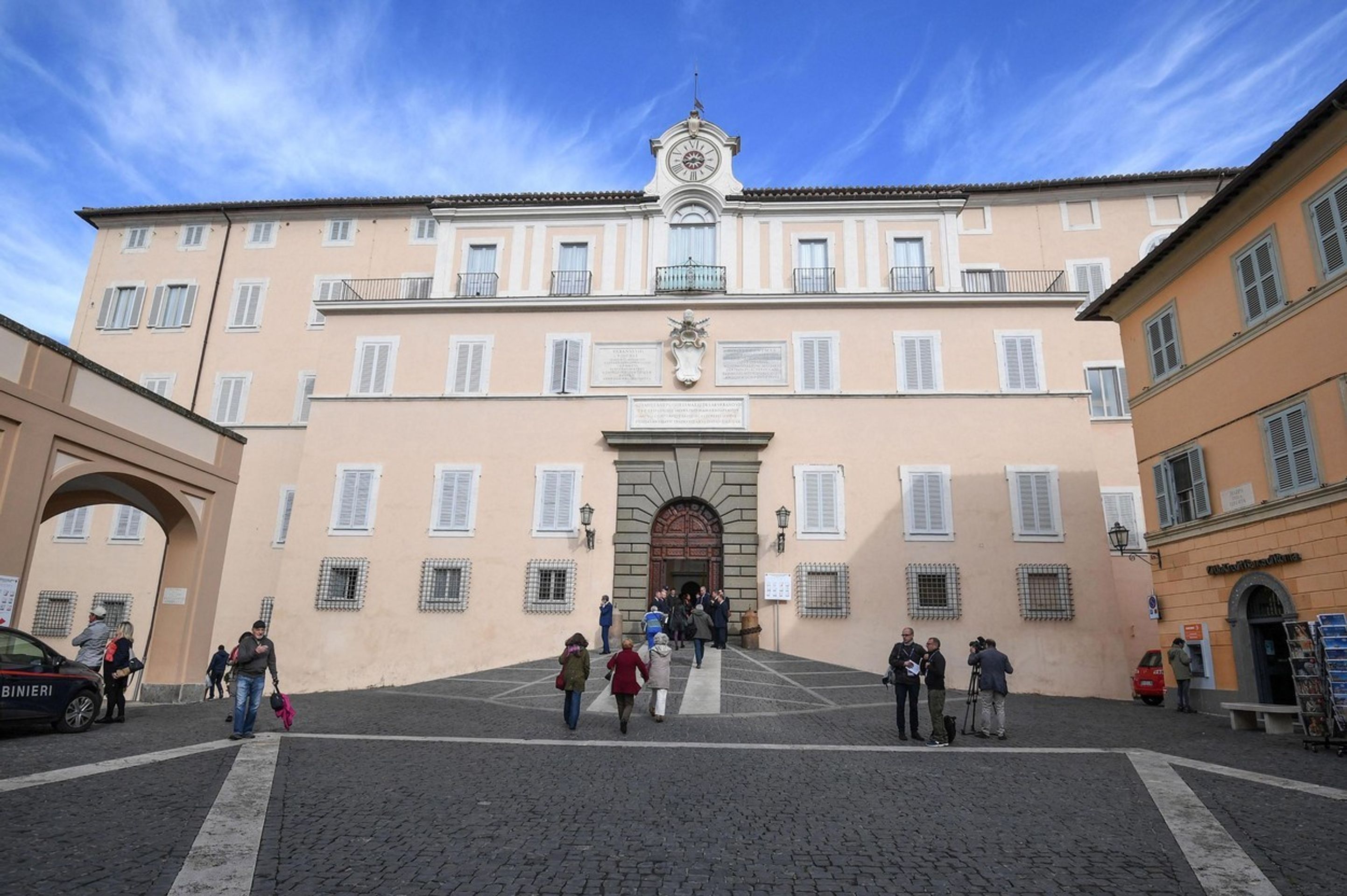 Papežský palác v Castel Gandolfo - 1 - GALERIE: Papežský palác v Castel Galdolfu (1/6)
