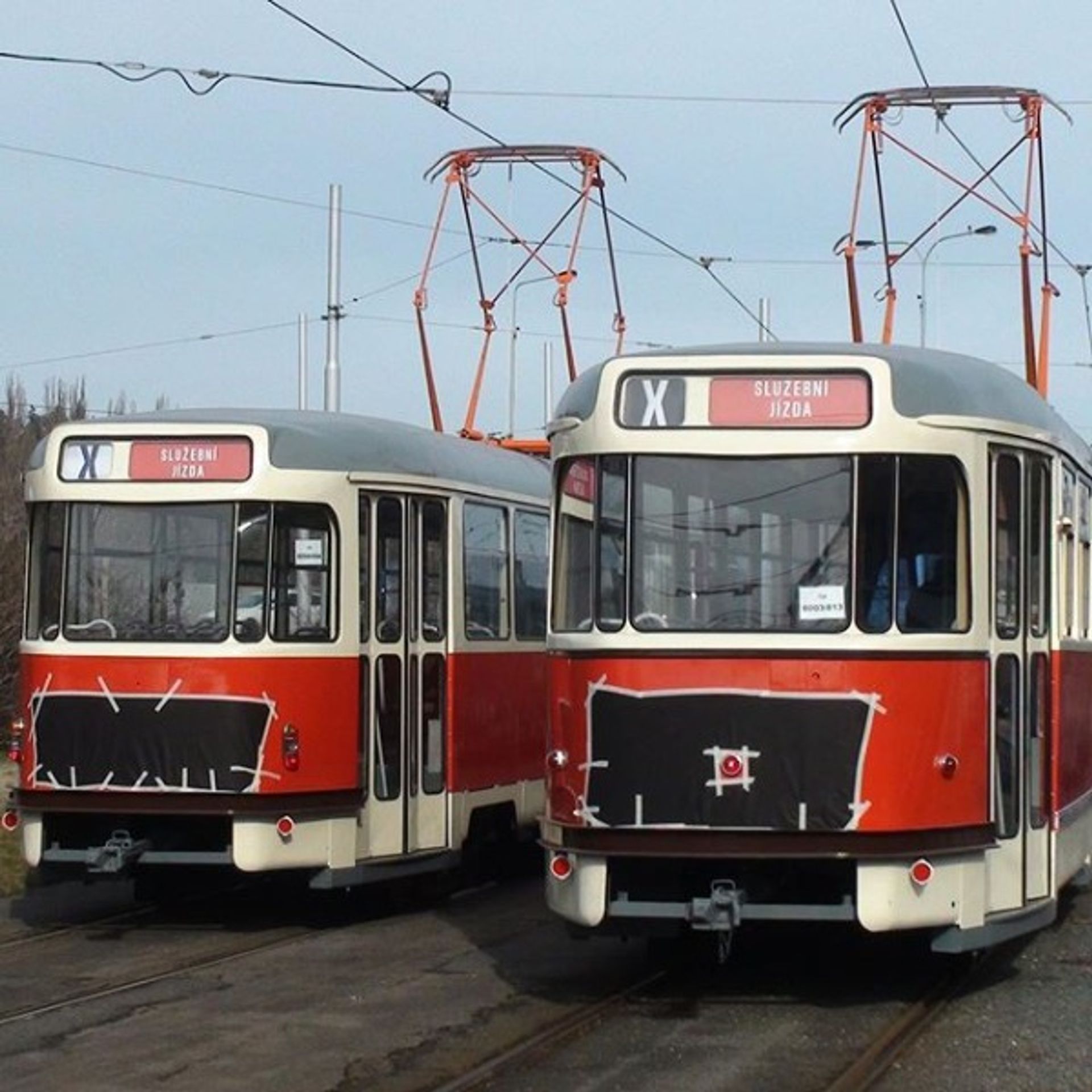 Retro tramvaj T2 - 8 - GLERIE: Retro tramvaj T2 se vrací do Prahy (6/8)