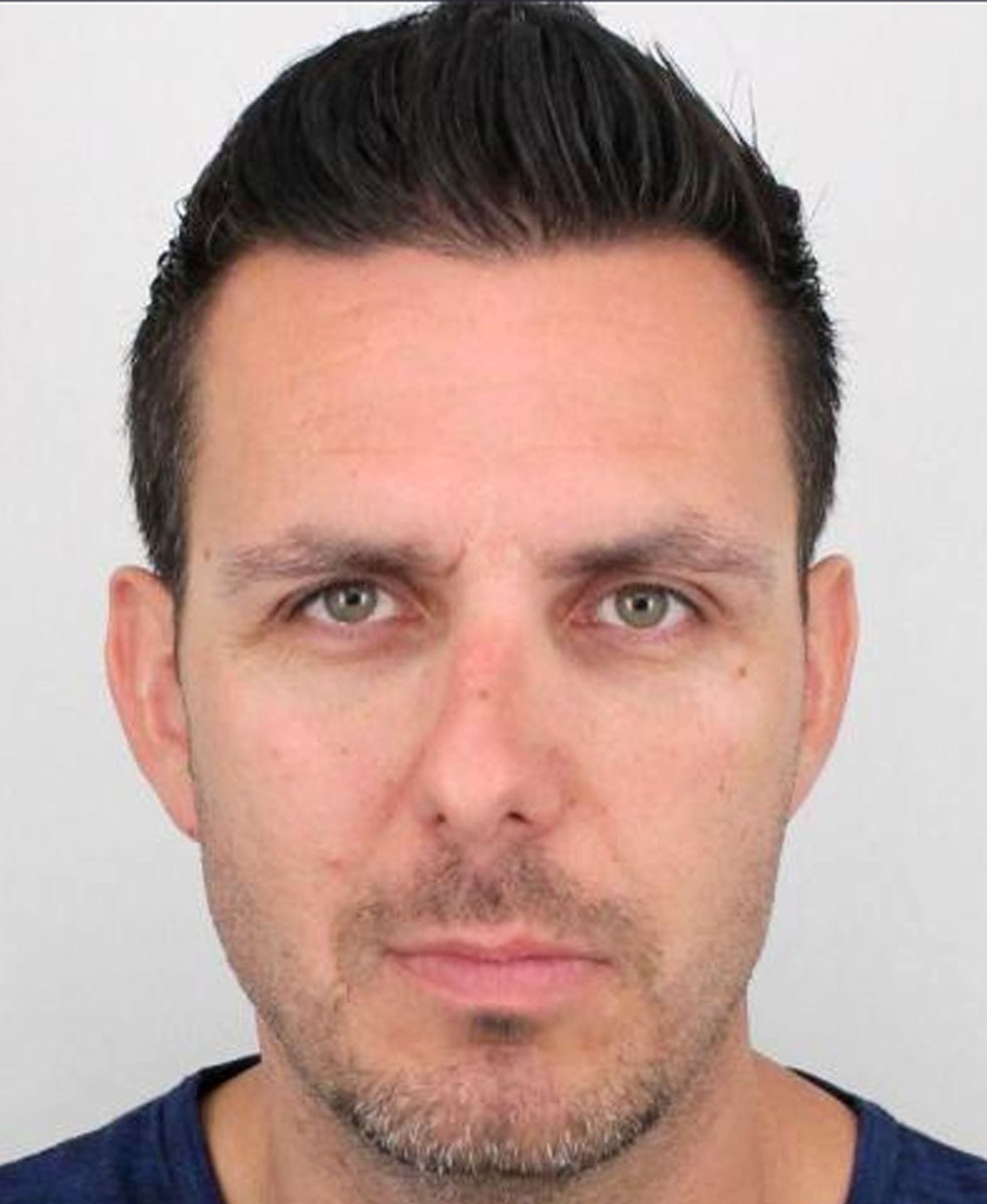 Hledaný Čech Ondřej Kára (45) - Hledané osoby (2/10)