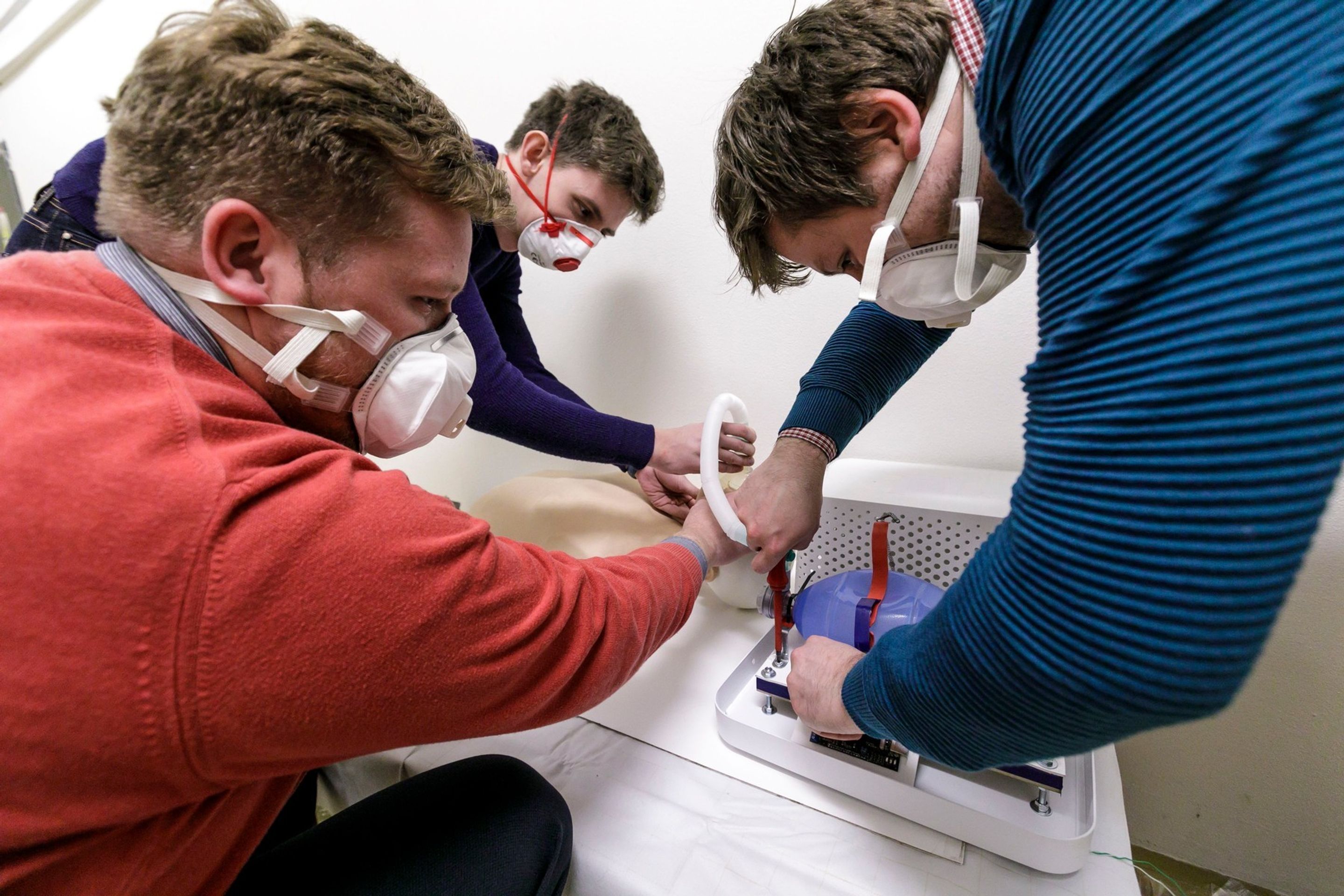 Mladí Slováci vynalezli plicní ventilátor za 80 euro - 3 - GALERIE: Slovenský plicní ventilátor za 80 euro (4/4)