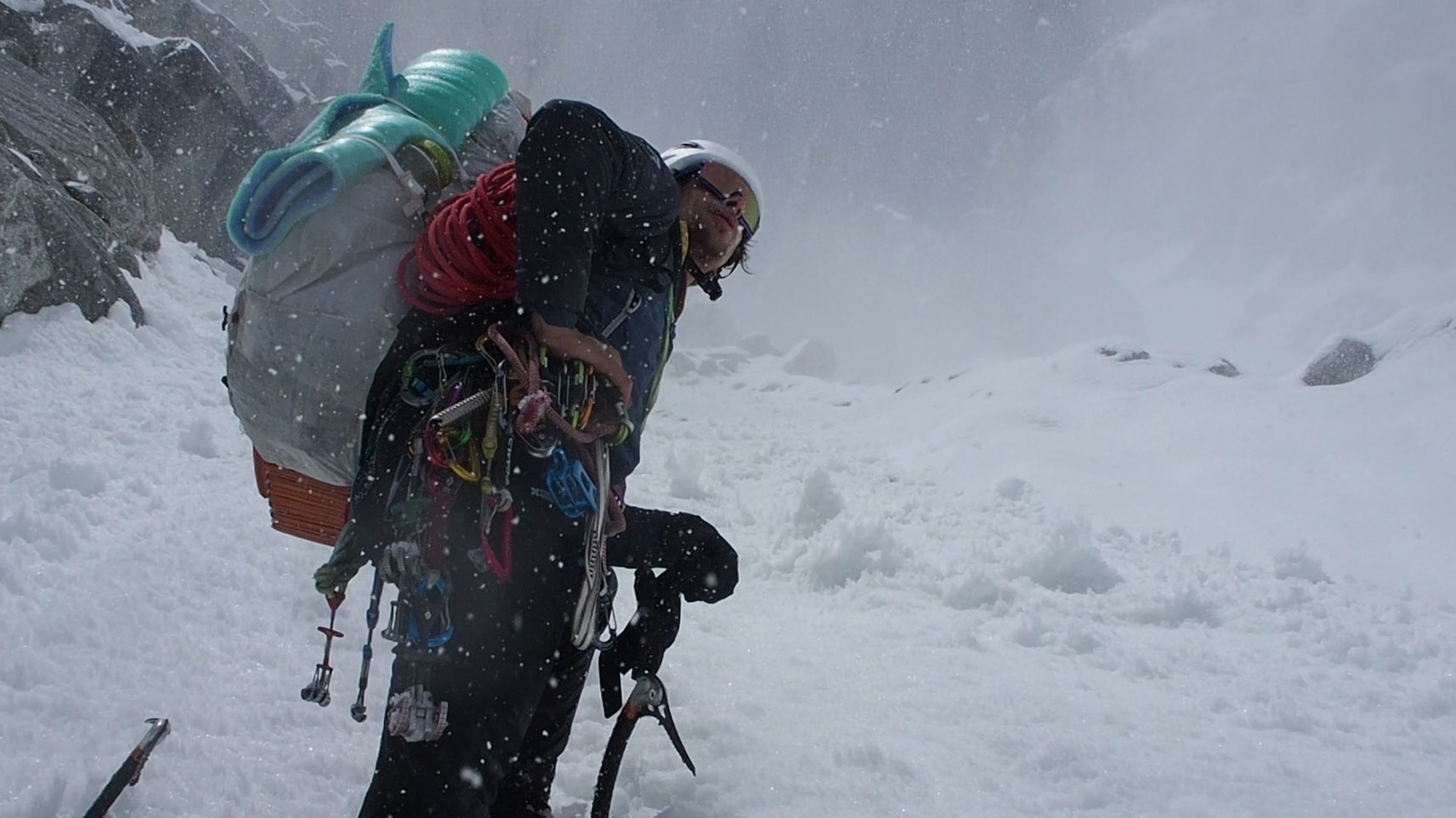 Zdeněk Hák a Radoslav Groh vylezli impozantní jihozápadní stěnou šestitisícového Hunza Peaku - Čeští horolezci vystoupali na legendární horu Hunza Peak v Pákistánu (5/9)