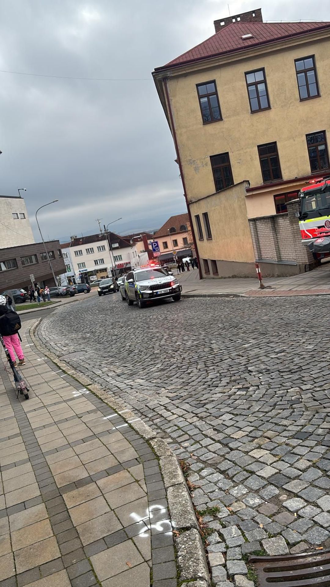 Evakuace ZŠ v Uherském Brodě - Evakuace ZŠ v Uherském Brodě (3/3)