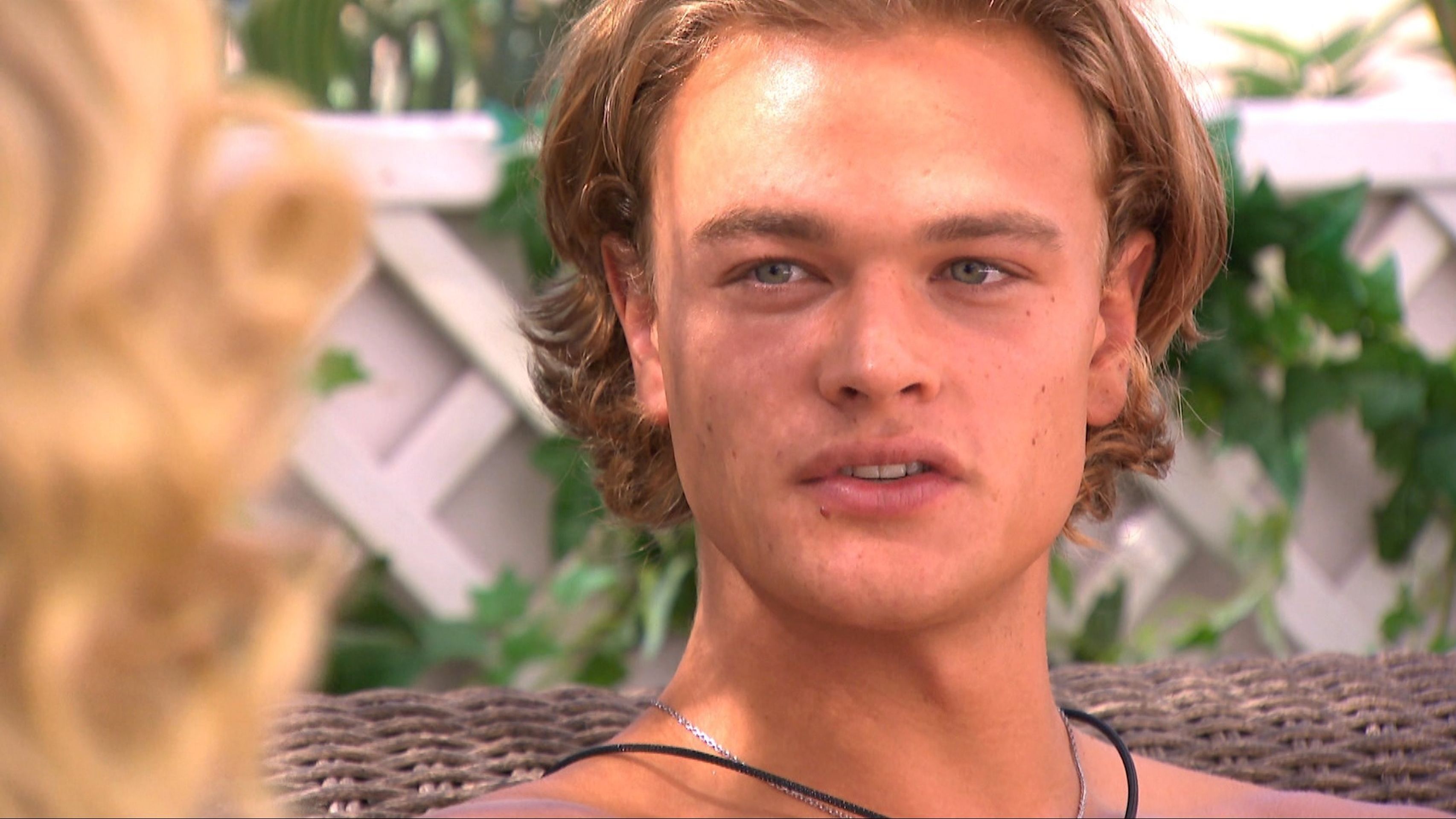 Love Island - Oliver - Love Island - Oliver (7/16)