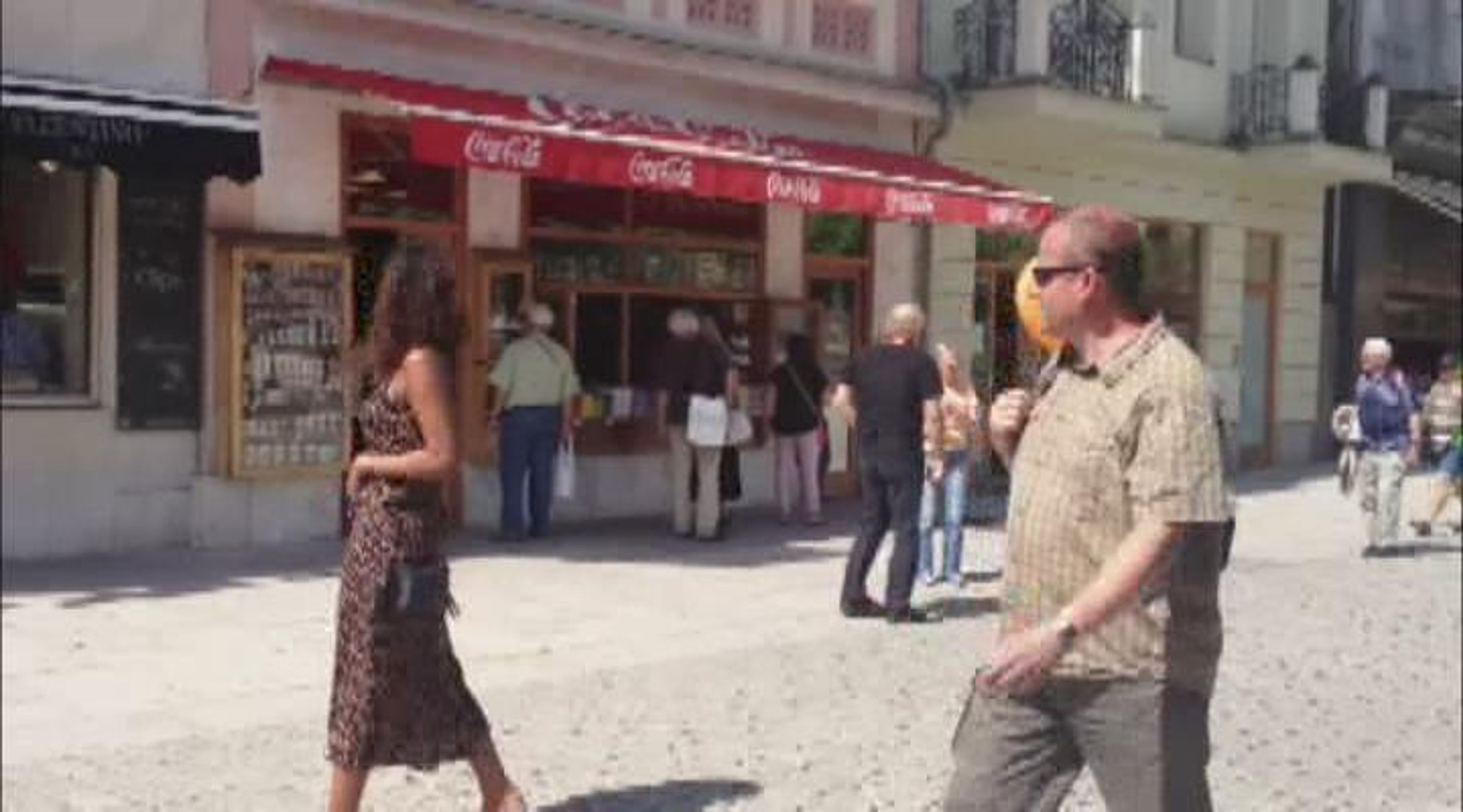 2013-07-03_PRASK-Abasova - VTHUMB - Krev v ulici Prahy (8/8)
