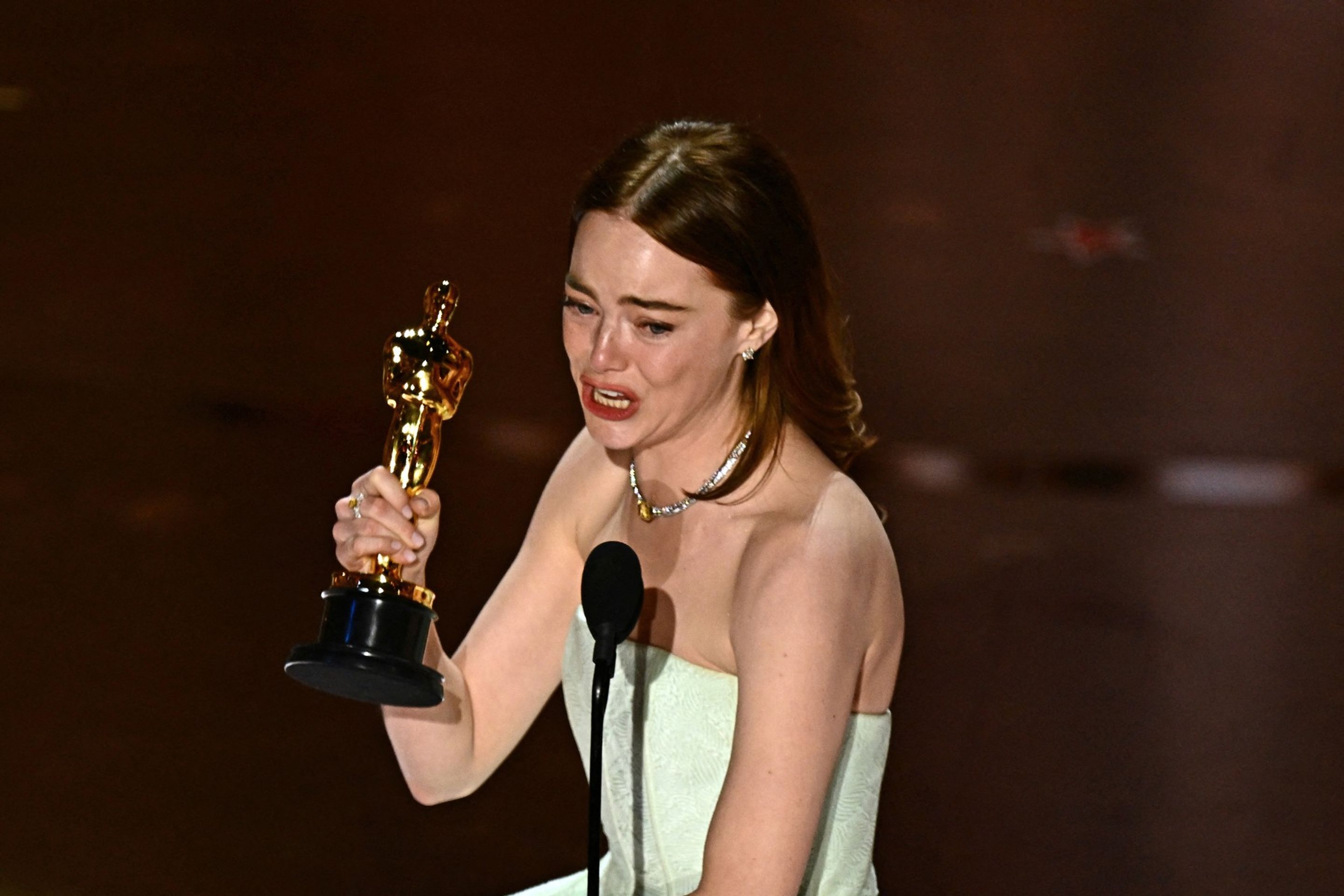 Emma Stone, 10. 3. 2024 Předávání Oscarů - Předávání Oscarů (3/9)