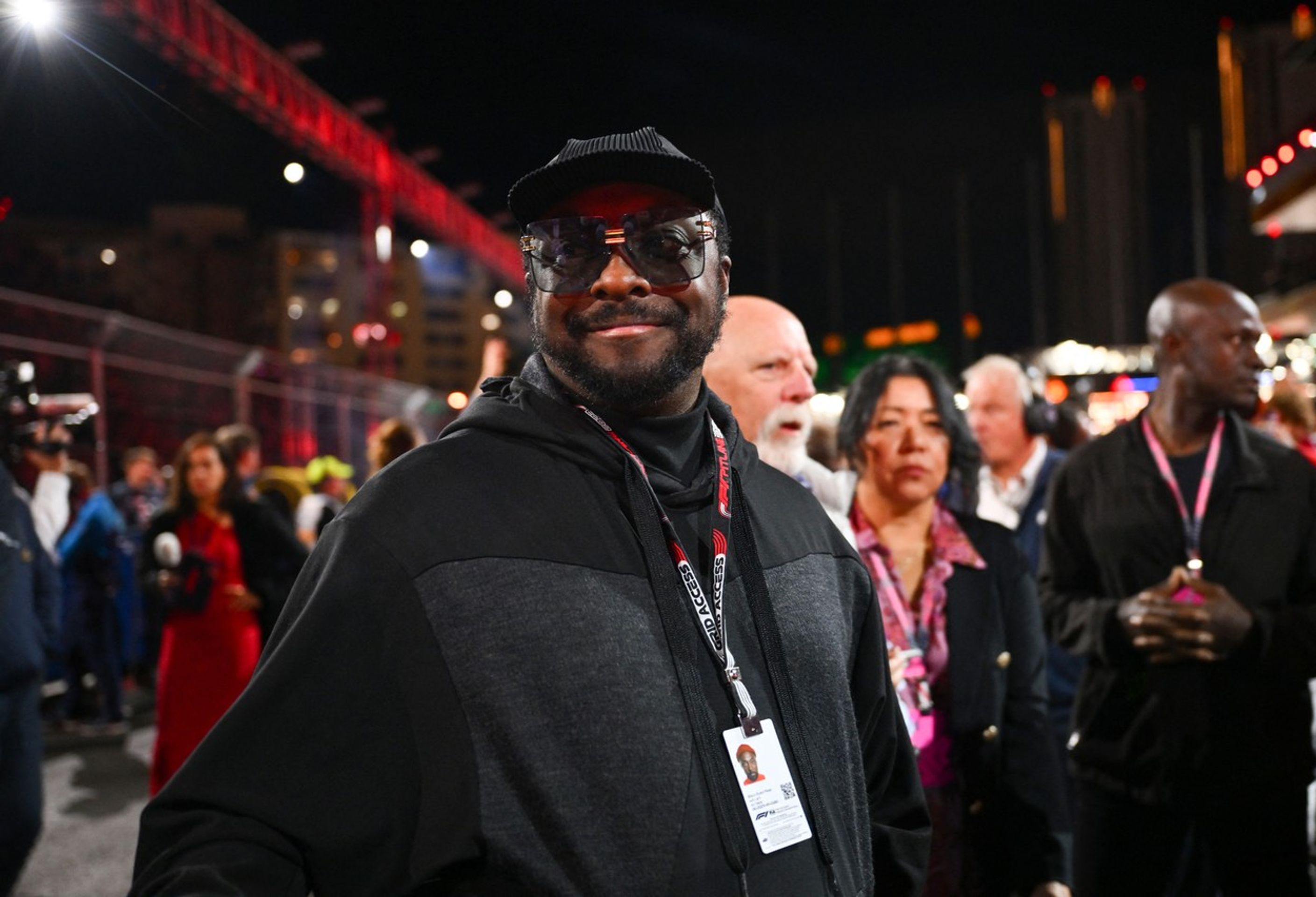 Zpěvák, skladatel a producent will.i.am (William James Adams Jr.) - Hvězdy na závodě F1 v Las Vegas (7/12)