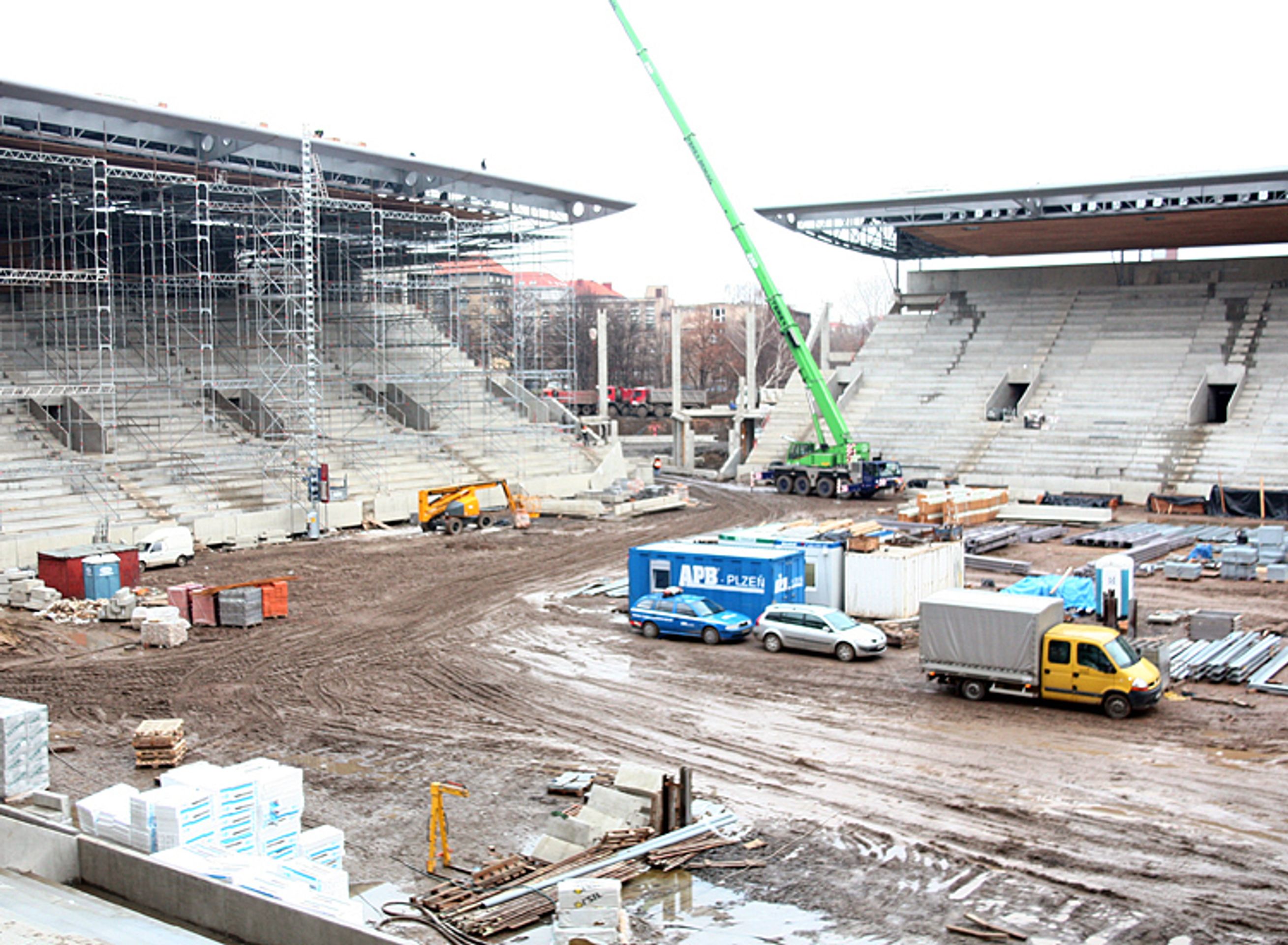 Rozestavěný stadion v Edenu. - Slavia v novém Edenu přivítala Mikuláše (4/4)