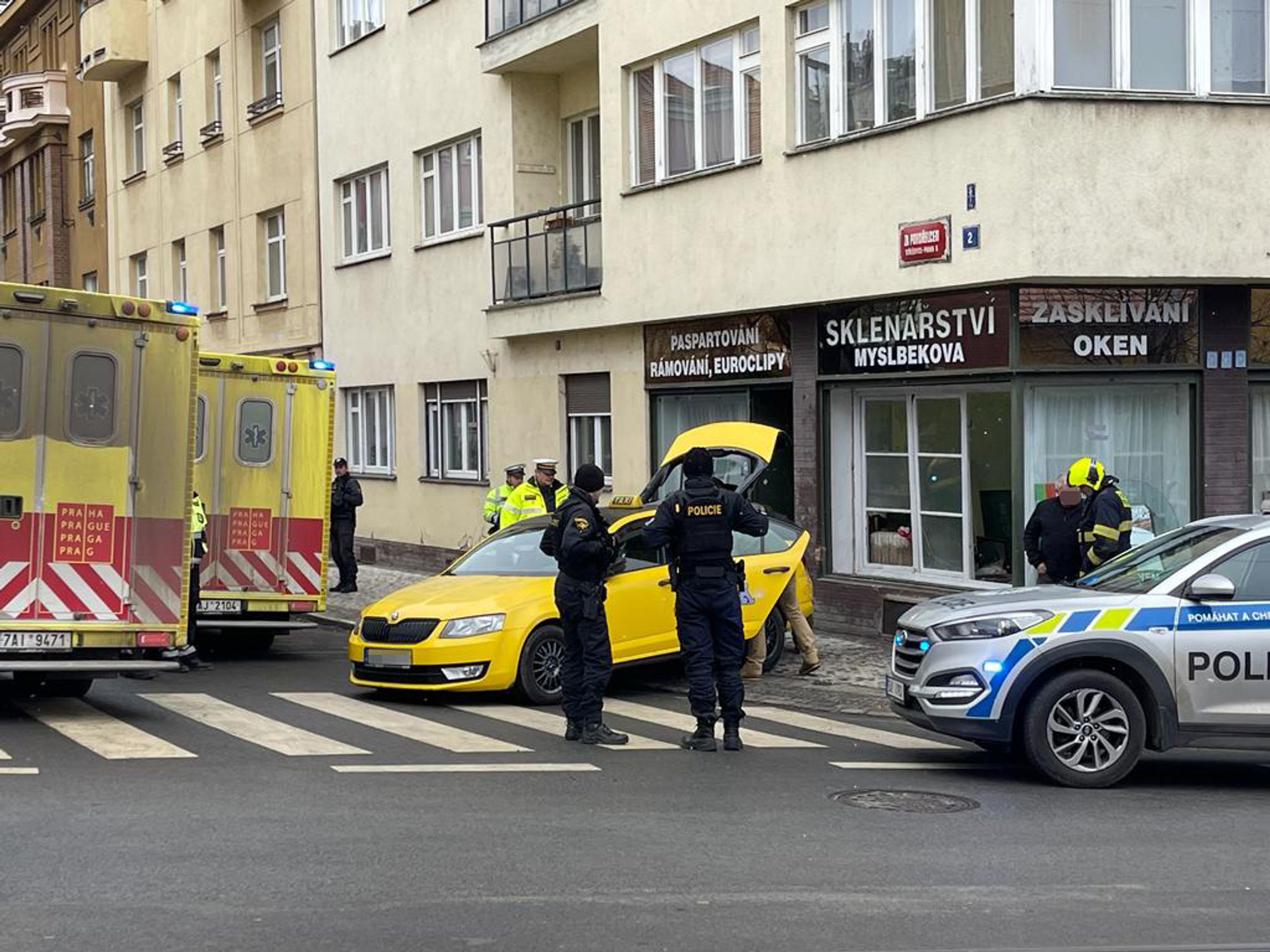 Smrtelná dopravní nehoda (1) - Smrtelná dopravní nehoda (1/4)