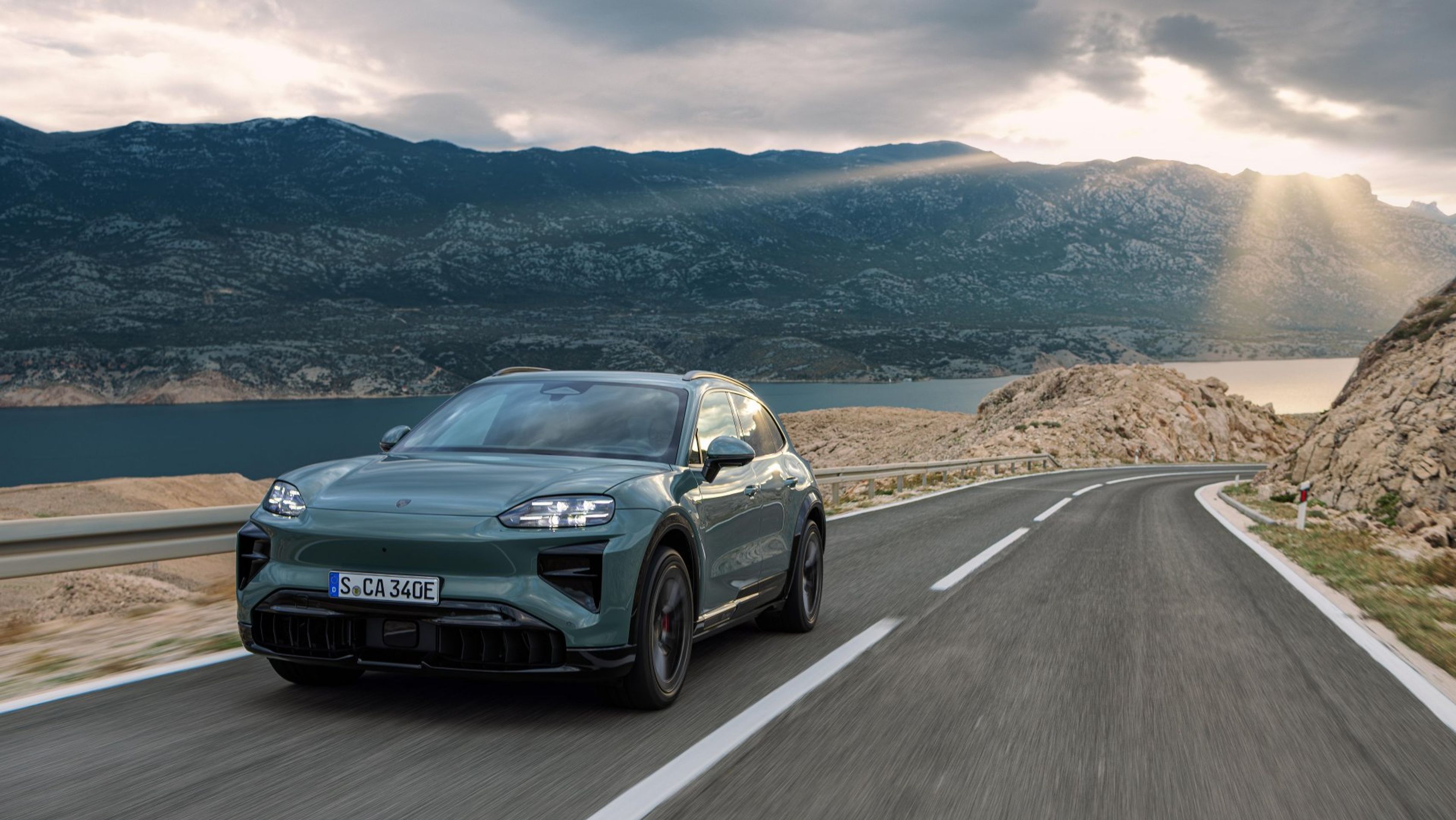 Porsche Cayenne Electric - Porsche Cayenne Electric (13/15)