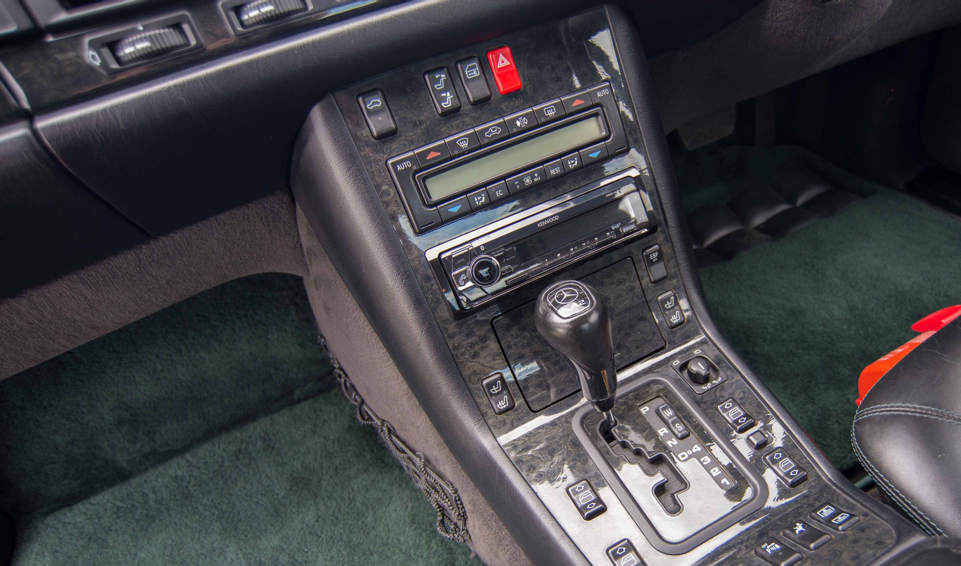 Mercedes CL AMG po brunejském sultánovi - 45 - Fotogalerie: Vzácný mercedes po brunejském sultánovi (14/21)
