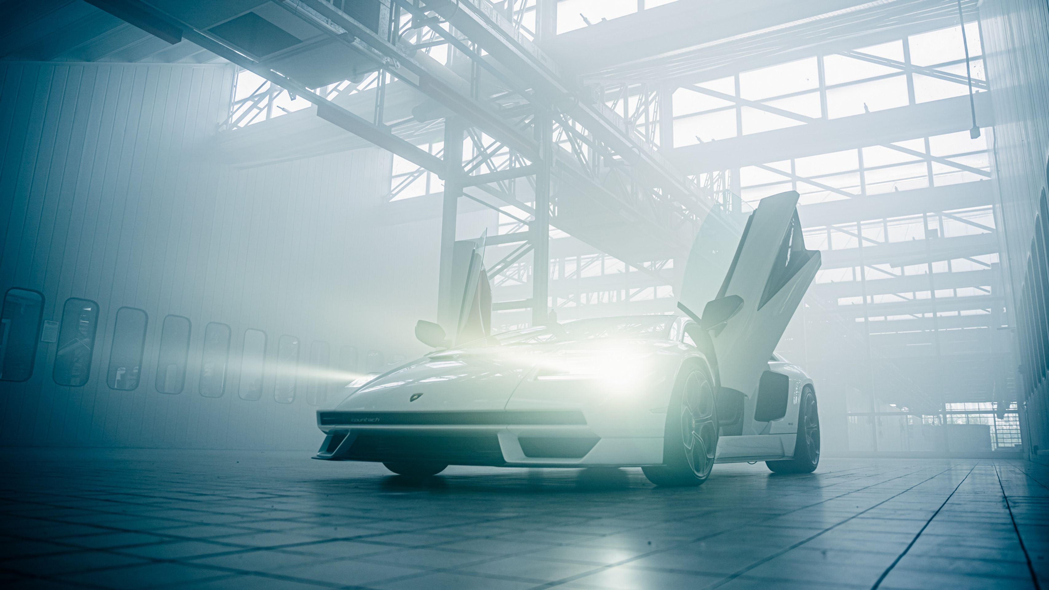 Lamborghini Countach - 22 - Fotogalerie: Ikonické Lambo Countach v nové podobě (13/19)