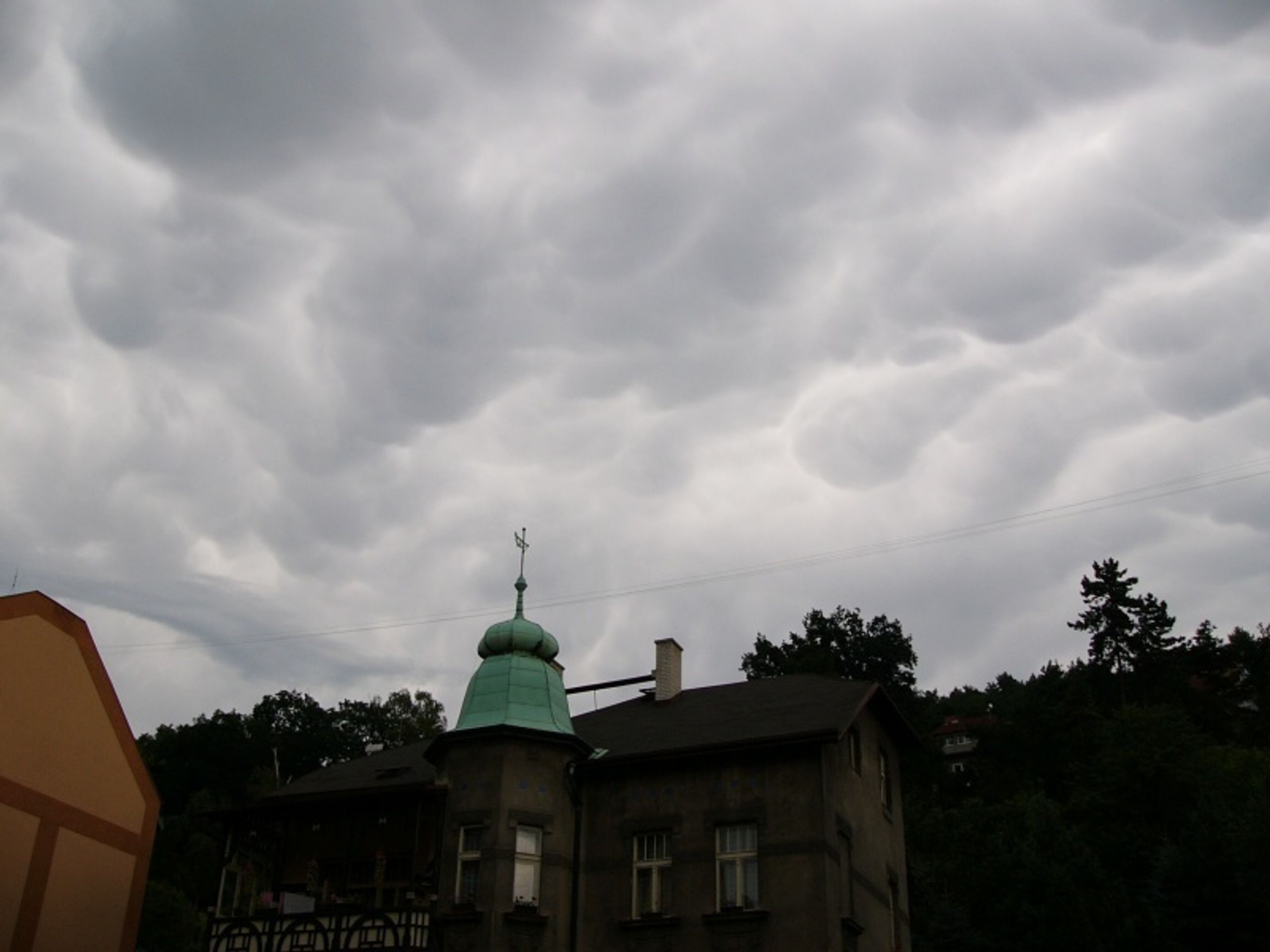 Mraky v Děčíně - GALERIE Bouřka vašima očima (6/8)