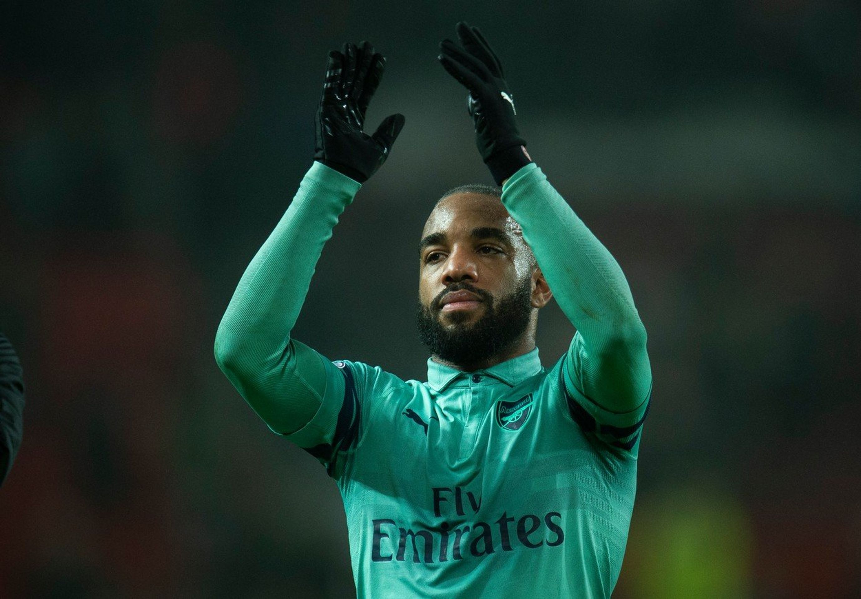 Alexandre Lacazette - GALERIE: Fotbalisté Arsenalu byli zachyceni na průmyslové kameře (2/4)