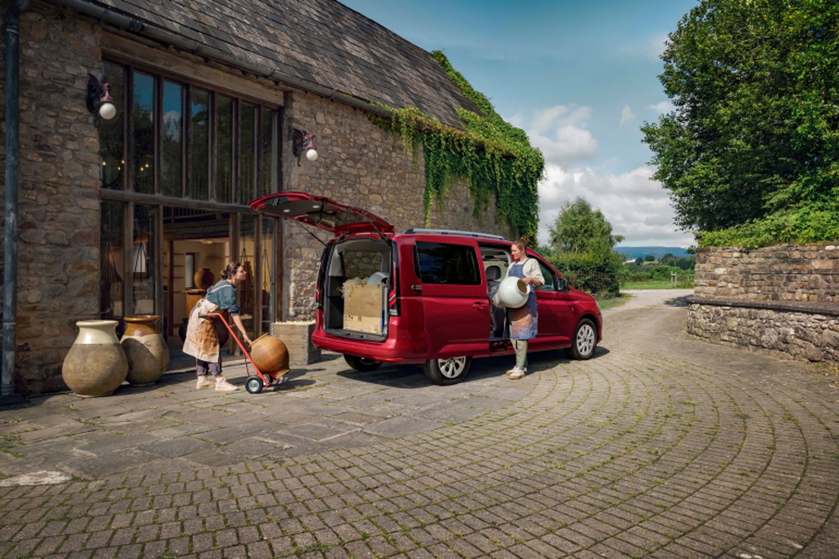 Ford Tourneo Connect - Z nového Fordu Tourneo je všestranné auto pro rodinu (13/13)