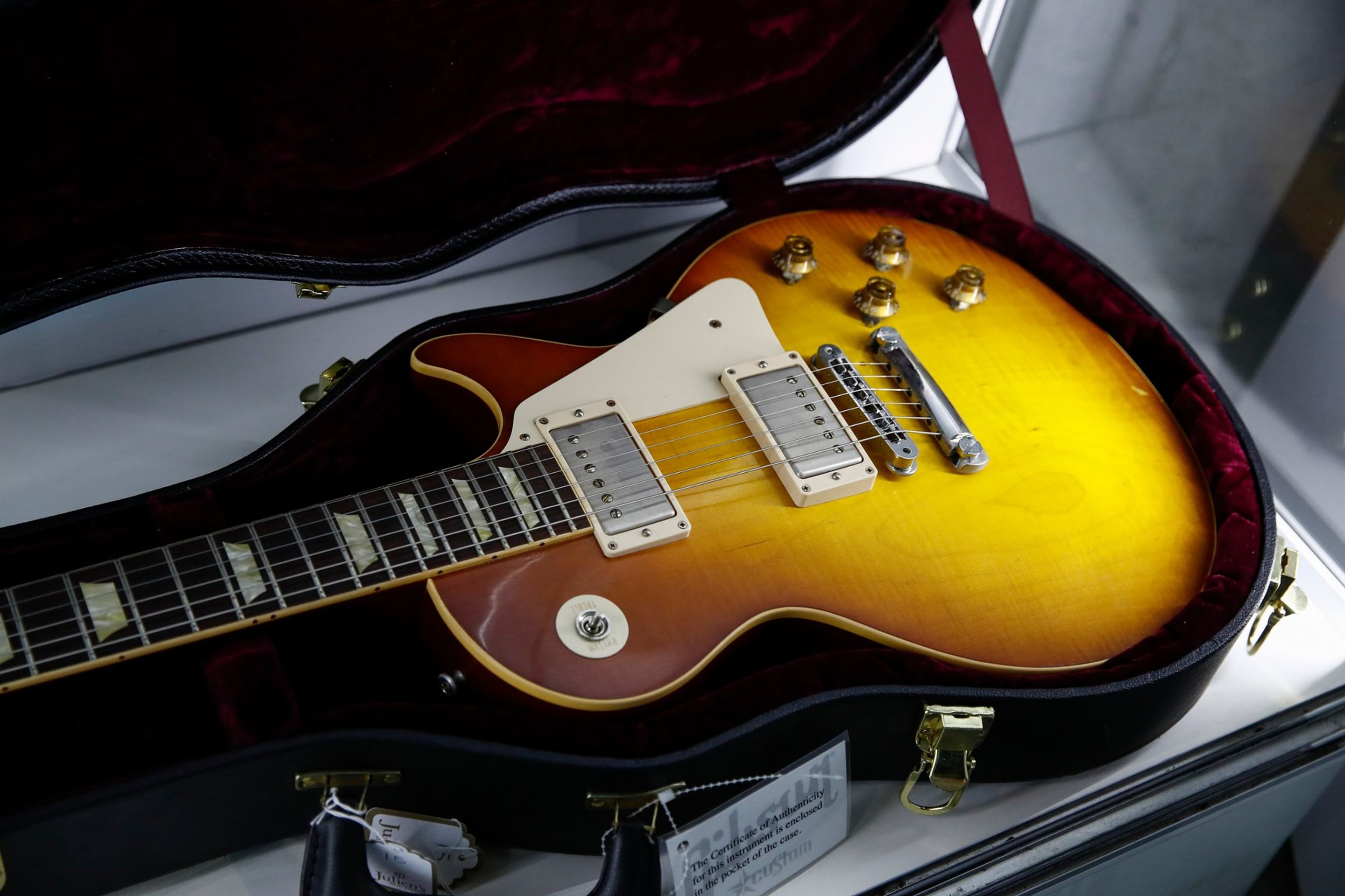 Kytara Les Paul od Gibsona - Cenné sběratelské předměty (23/26)