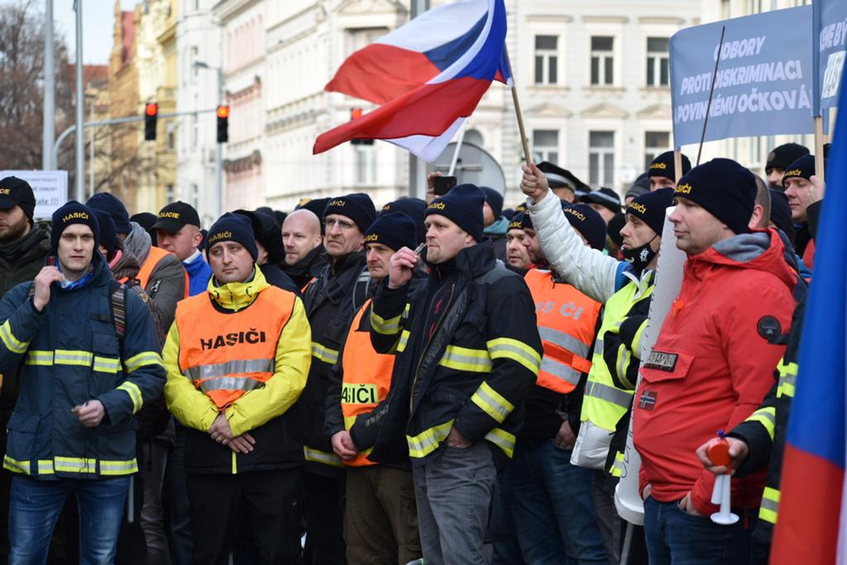Demonstrace proti očkování před Ministerstvem vnitra (1) - Demonstrace před Ministerstvem vnitra (2/11)