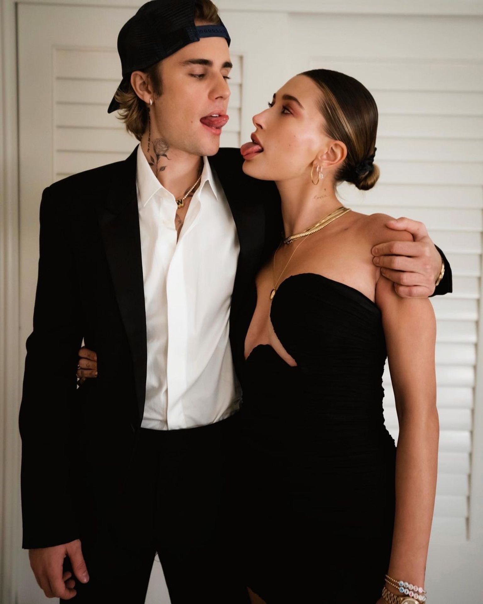 Justin a Hailey Bieberovi - Justin a Hailey Bieber (8/11)