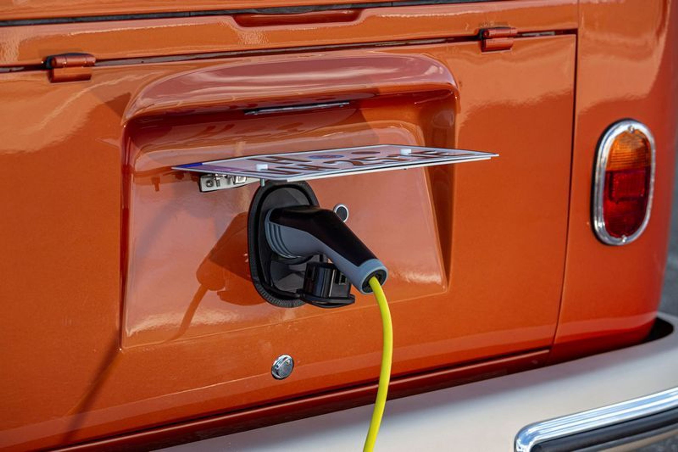 VW e-Bulli - 27 - Fotogalerie: Moderní verze legendárního VW Bulli (11/14)