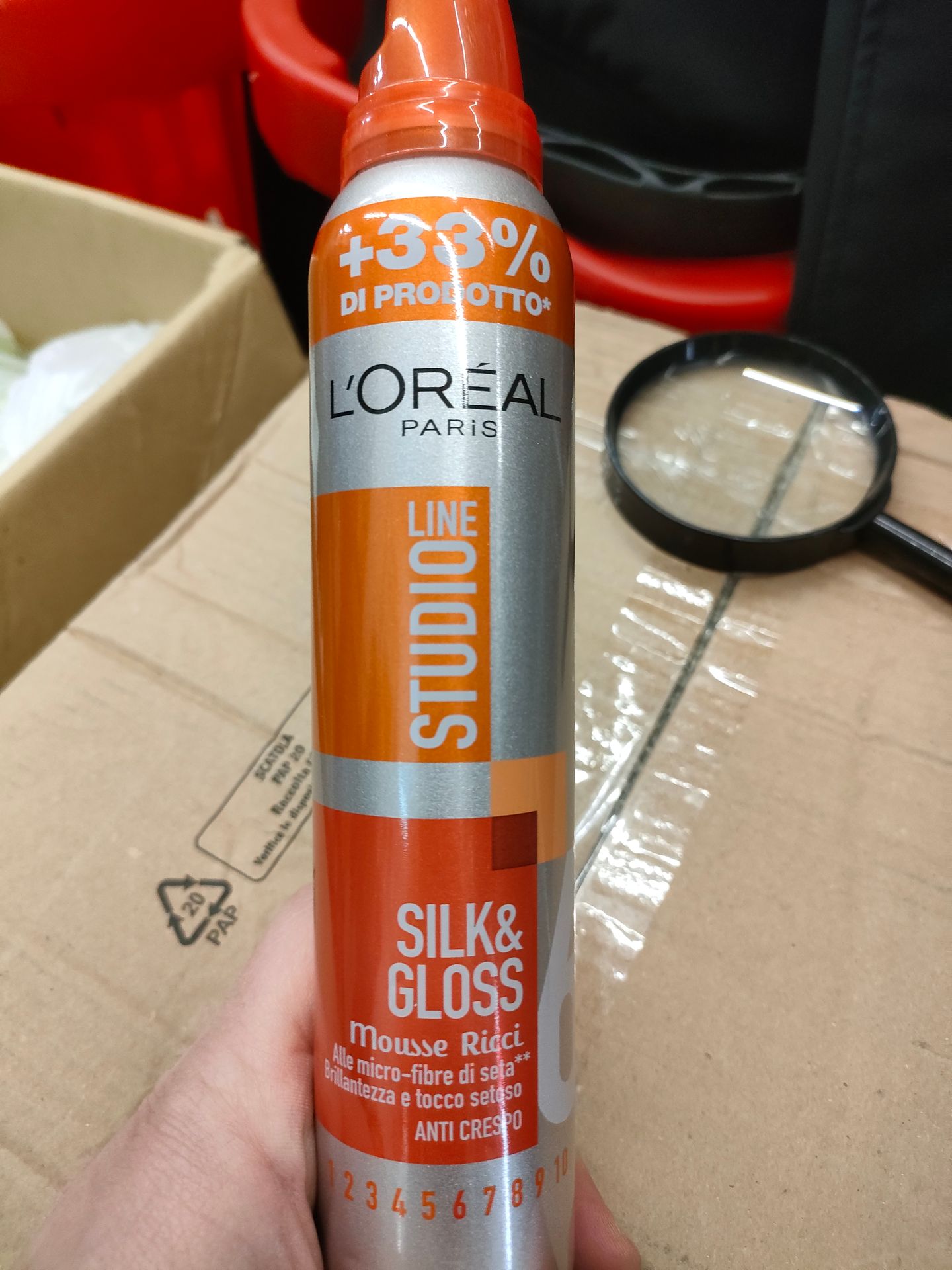 Pěna do vlasů Loreal Paris Silk & Gloss (1) - Zdraví nebezpečná kosmetika (5/27)