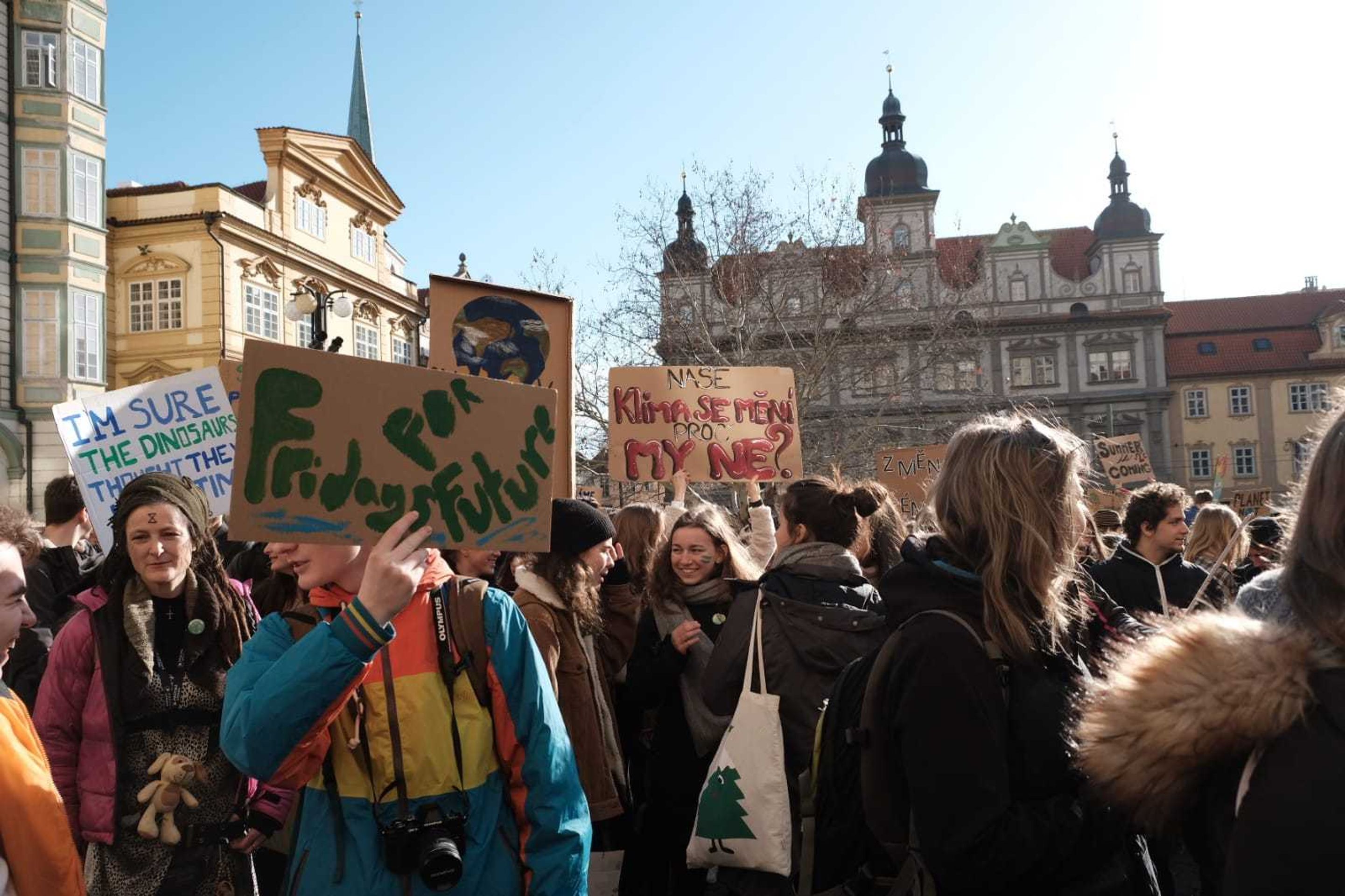 Demonstrace českých studentů za lepší klimatické podmínky - 2 - GALERIE: Demonstrace českých studentů za lepší klimatické podmínky (2/14)