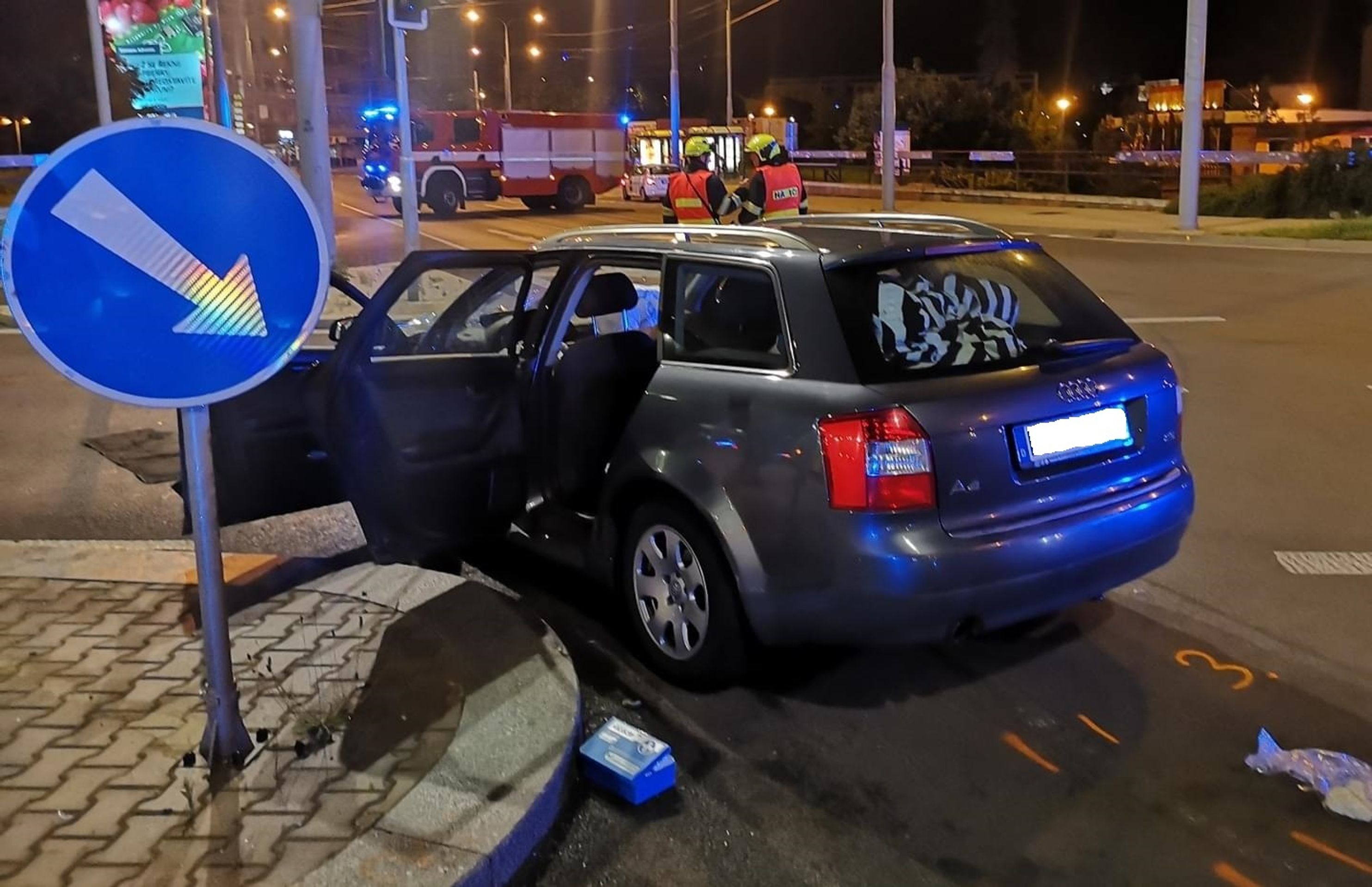 Srážka auta a tramvaje - 5 - GALERIE: Srážka auta a tramvaje (2/6)