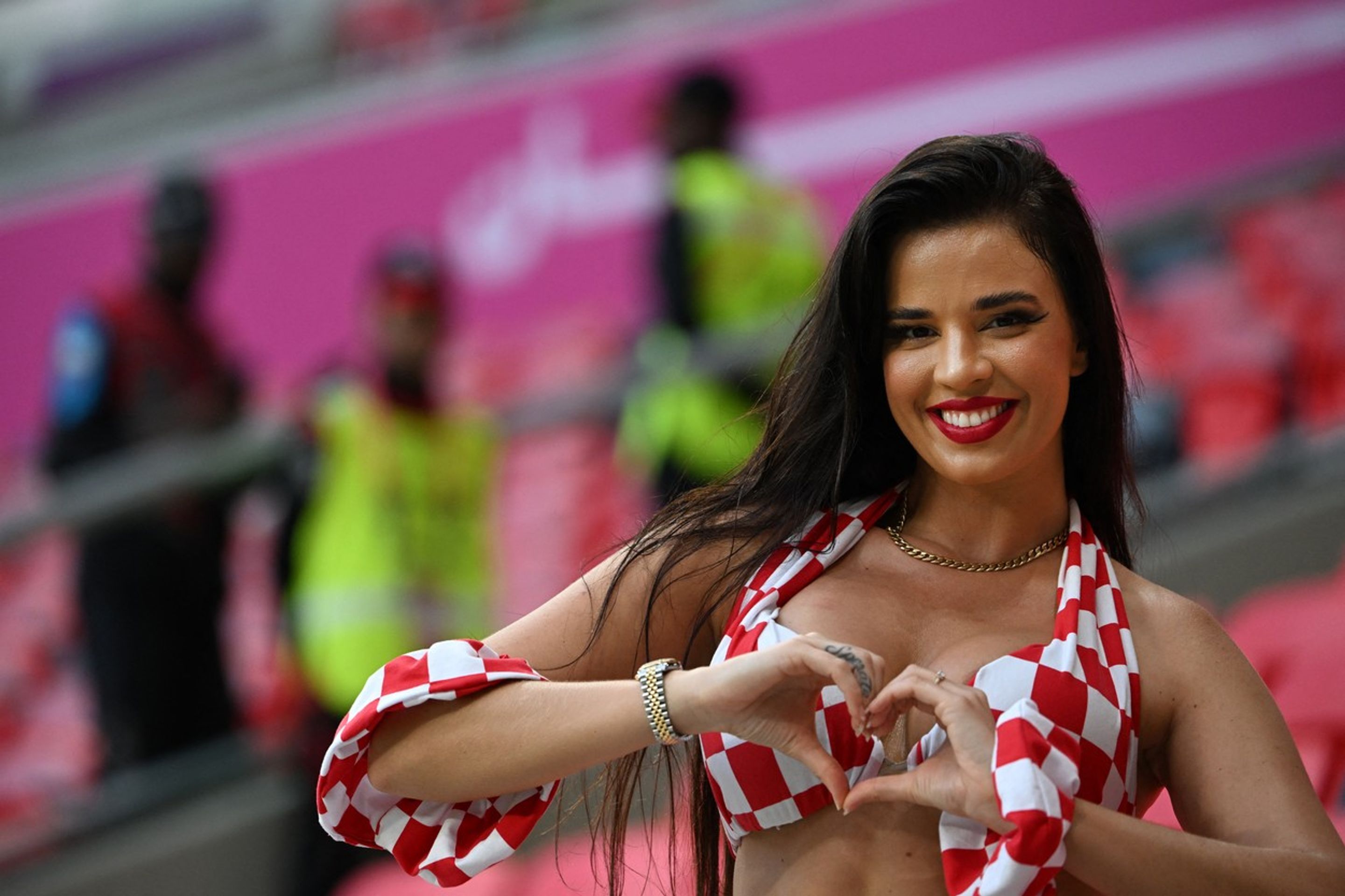 Fanynka Chorvatska - Krásné fanynky na MS v Kataru (1/12)