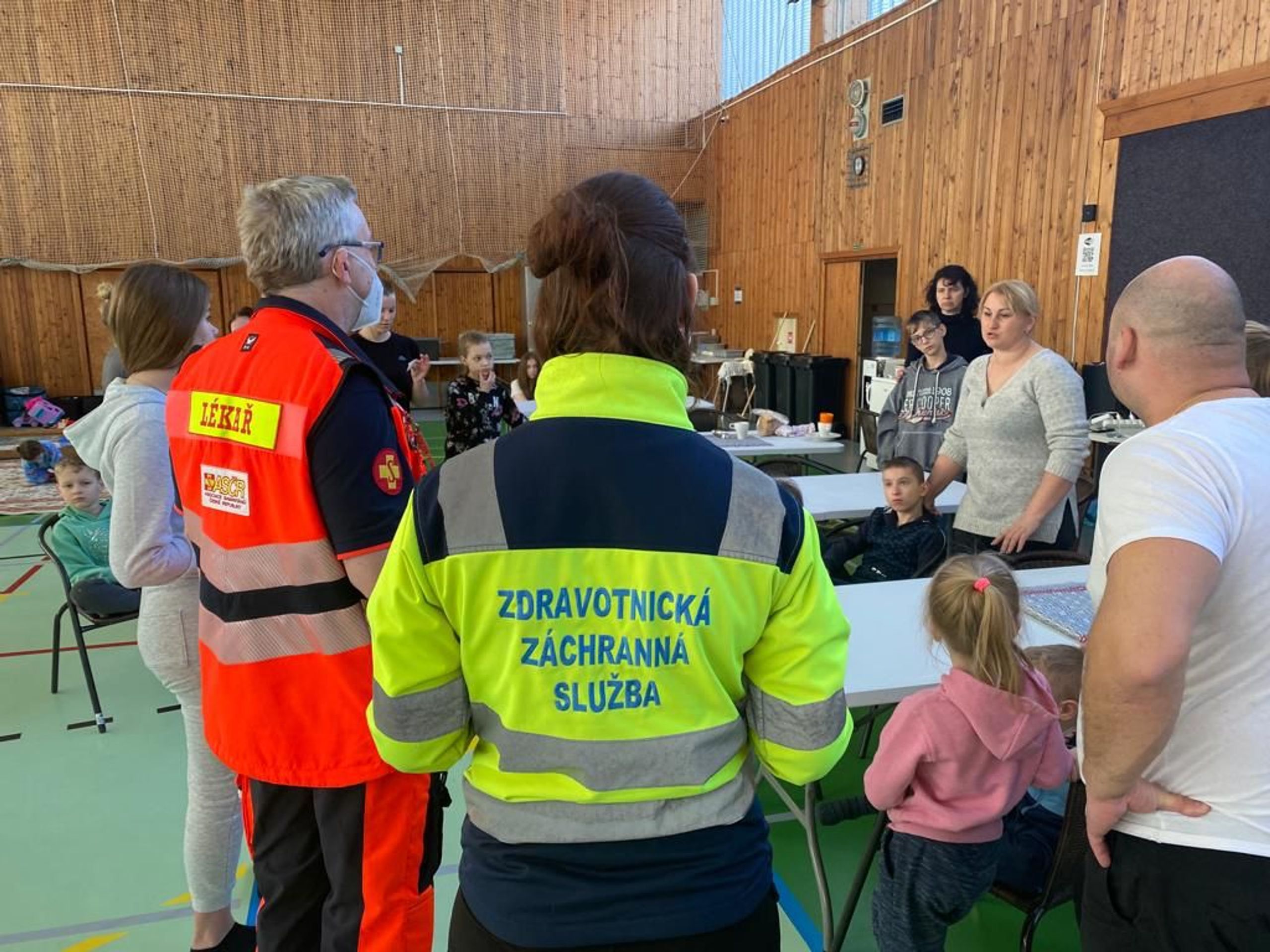 Zásah v uprchlickém centru v Dobřichovicích - Zásah záchranářů v uprchlickém centru v Dobřichovicích (3/4)
