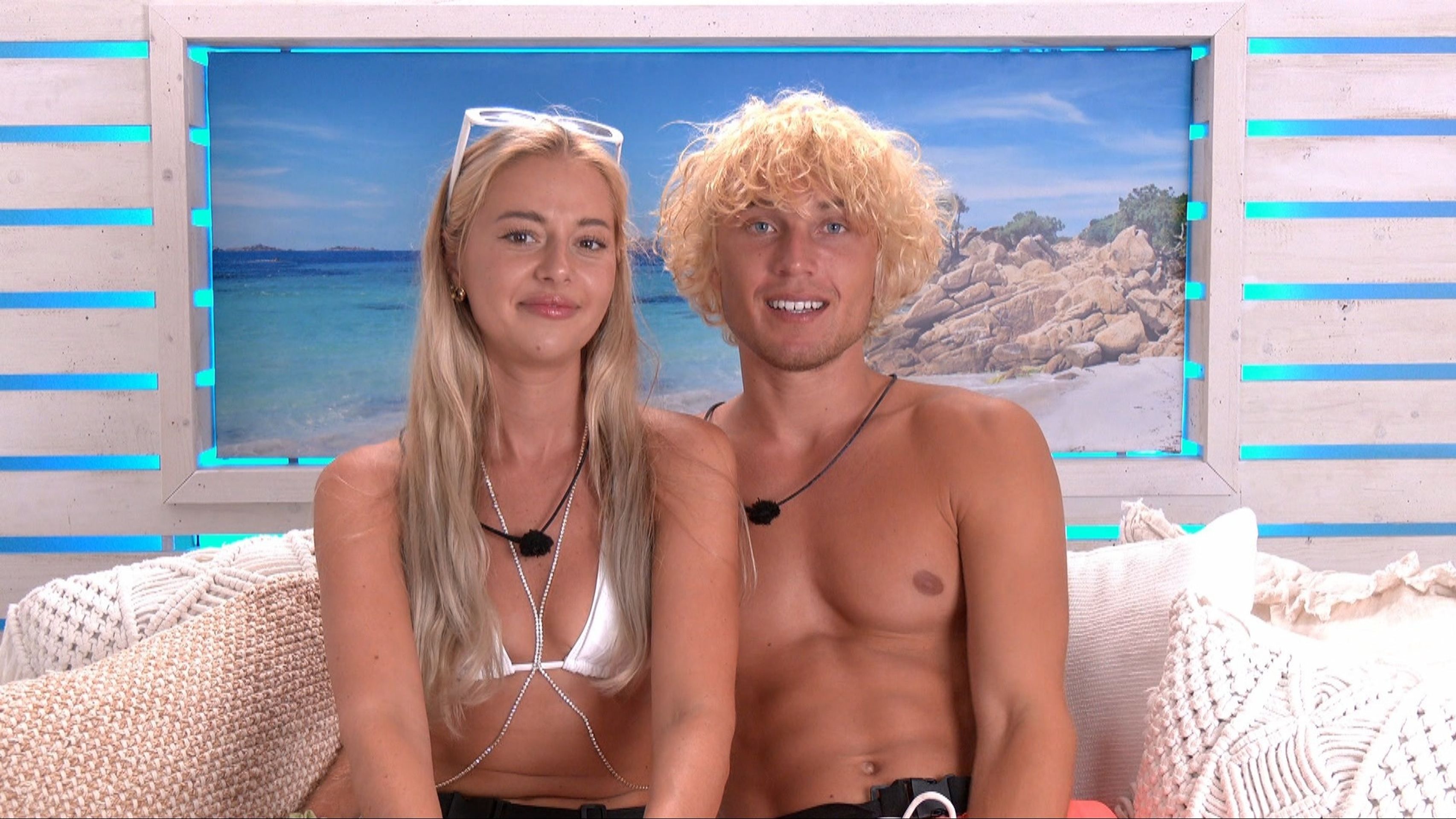 Love Island - Majka a Chris - Love Island - Majka a Chris (14/37)