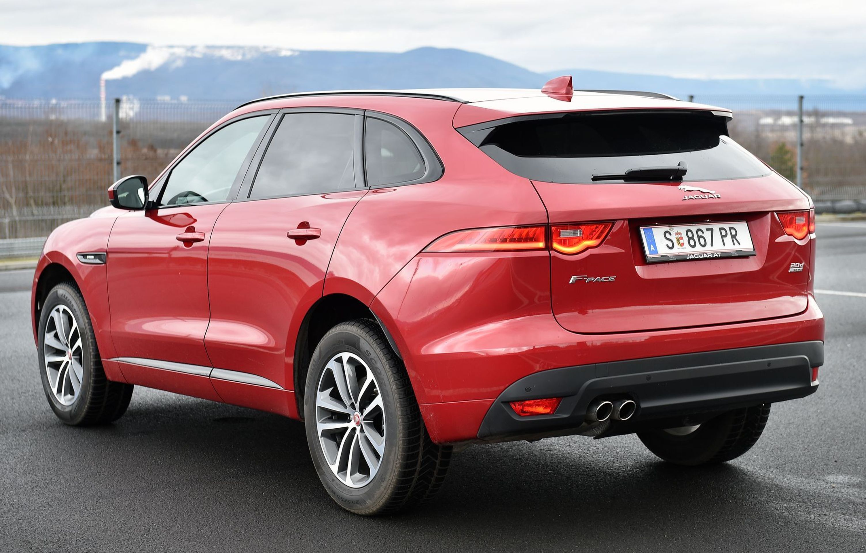 Jaguar FPace 22 Galerie GALERIE Jaguar FPace TN.cz
