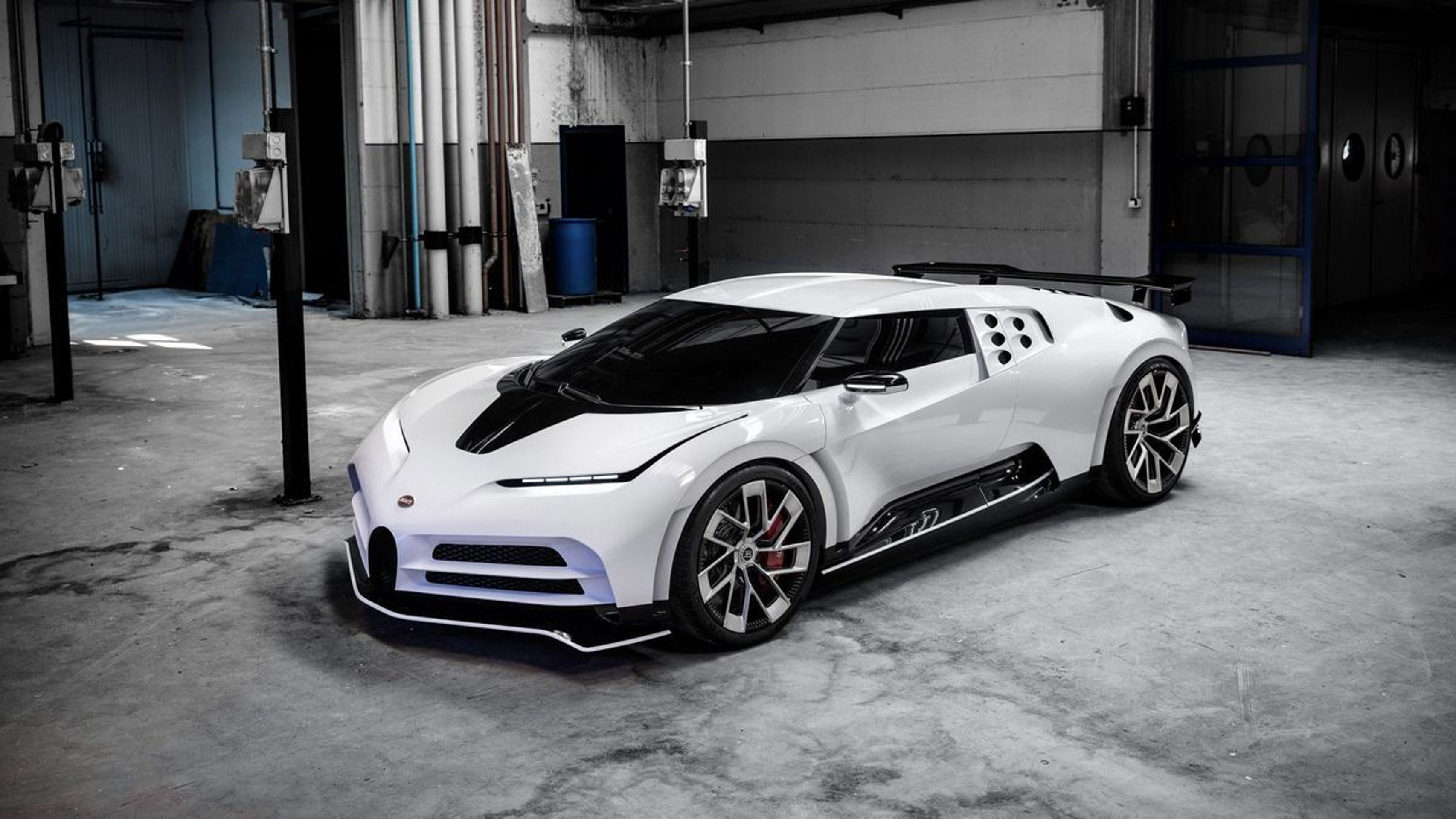 Bugatti Centodieci - 54 - Fotogalerie: Úžasné Bugatti Centodieci (13/23)