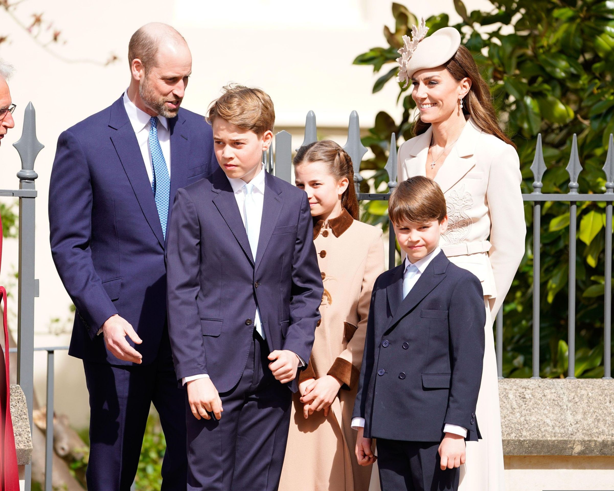 Britská královská rodina na velikonoční mši - Princezna Kate na velikonoční bohoslužbě (3/8)