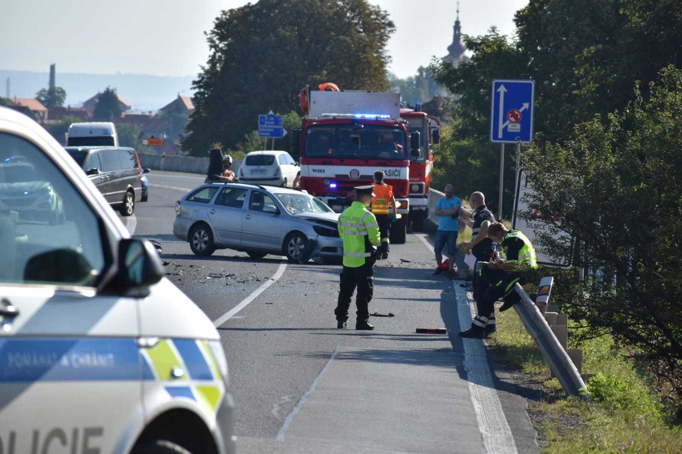 Tragická nehoda motorkáře a auta - 6 - GALERIE: Tragická nehoda motorkáře a auta (5/10)