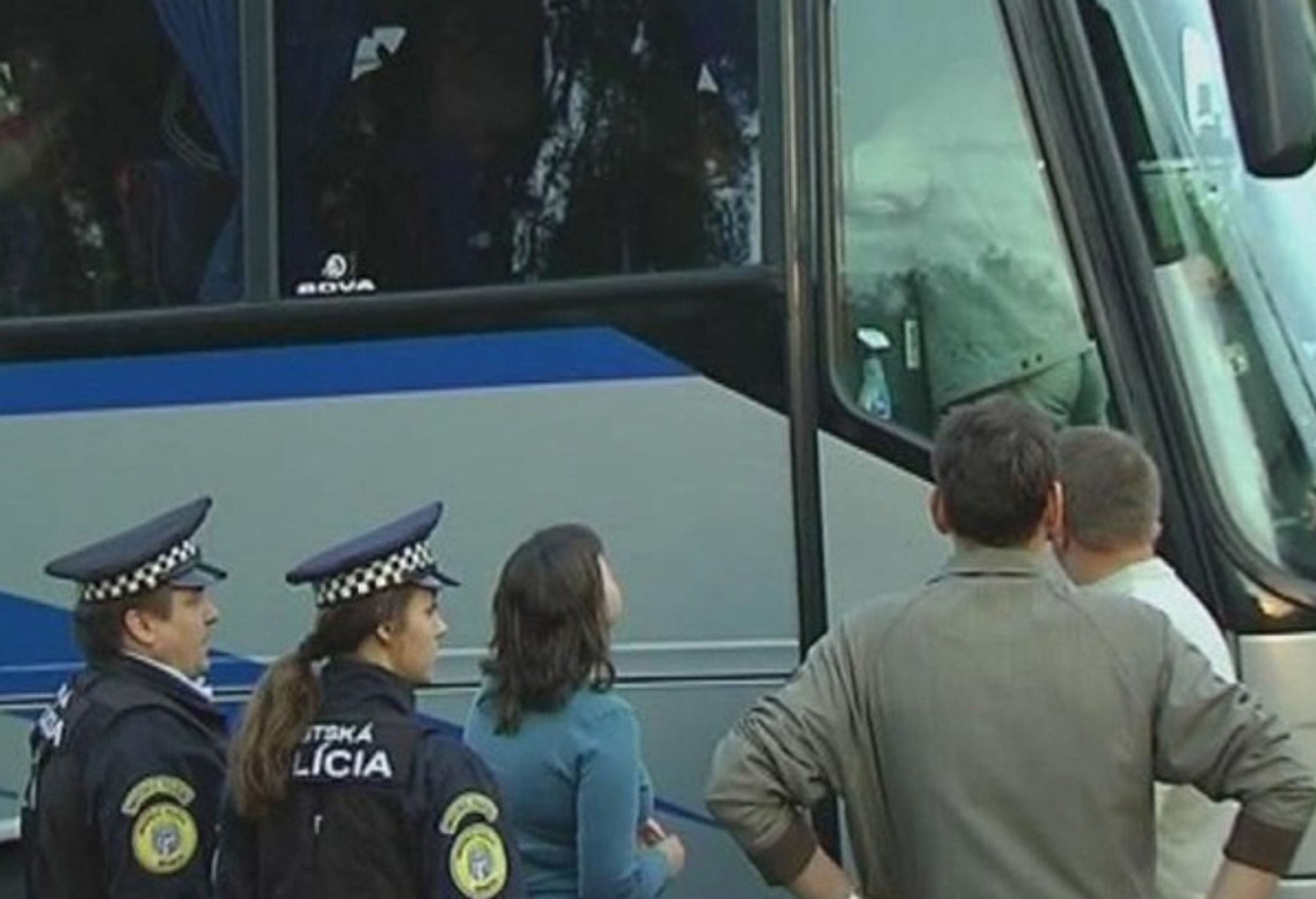 Lidé, kteří unikli smrti v autobuse - Fotogalerie: Lidé, kteří unikli smrti v utobuse ve Štýrsku (4/5)