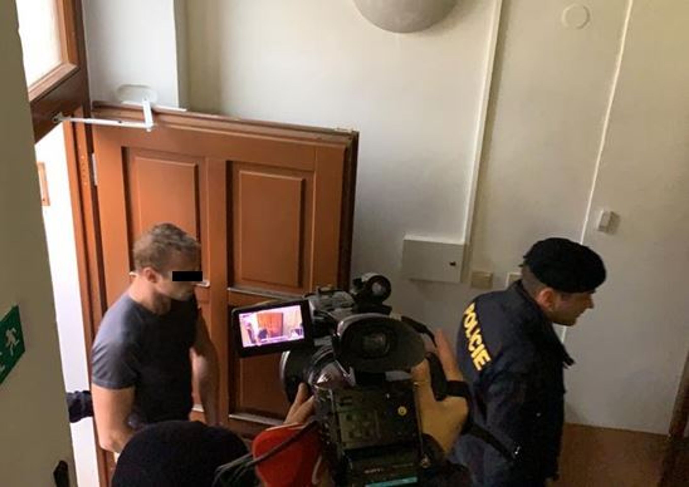 Podezřelé z vraždy pumpařky vedou k soudu - 5 - GALERIE: Obviněné z vraždy a loupeže na pumpě u Nelahozevsi vedou k soudu (1/17)