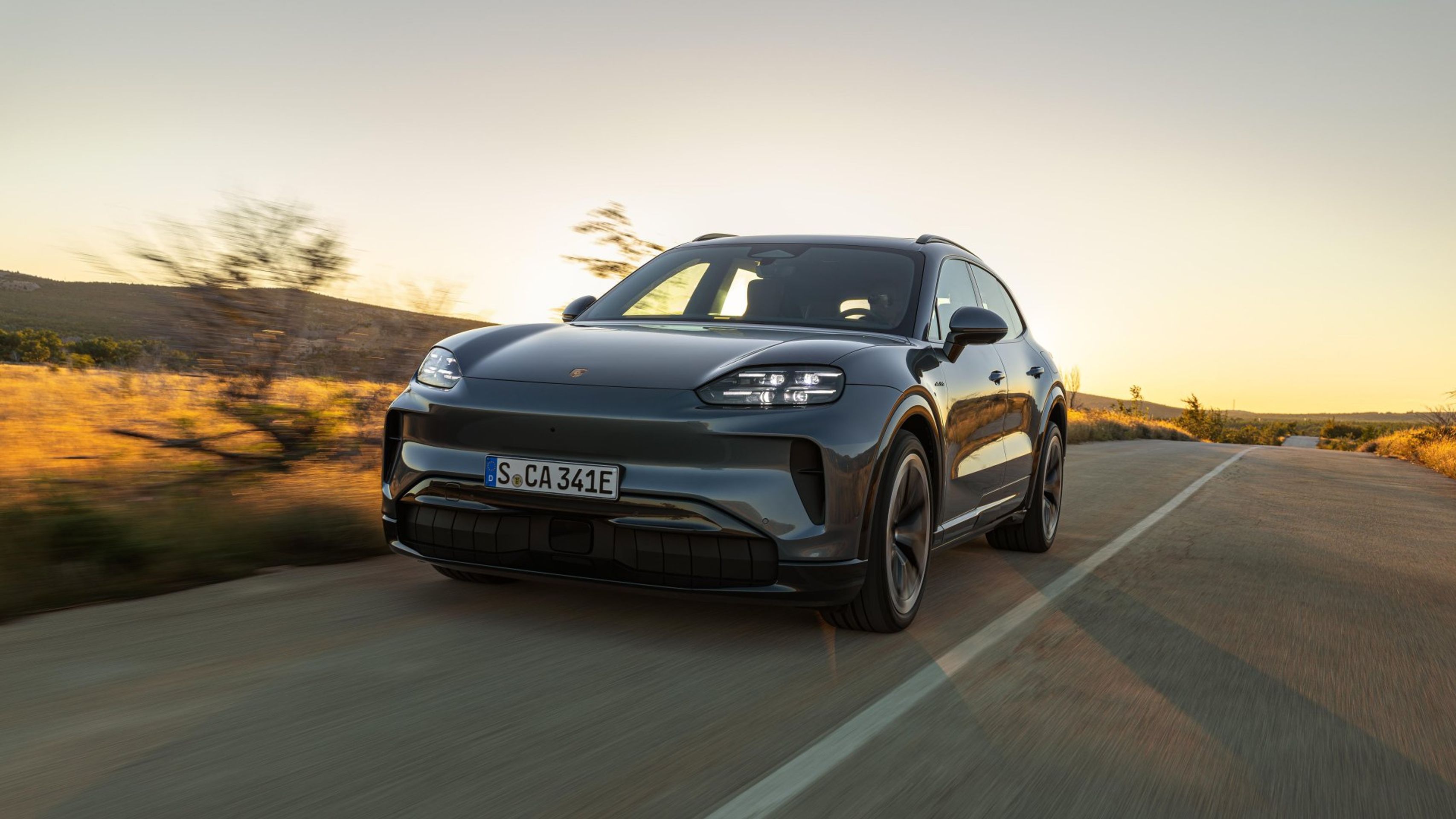 Porsche Cayenne Electric - Porsche Cayenne Electric (12/15)