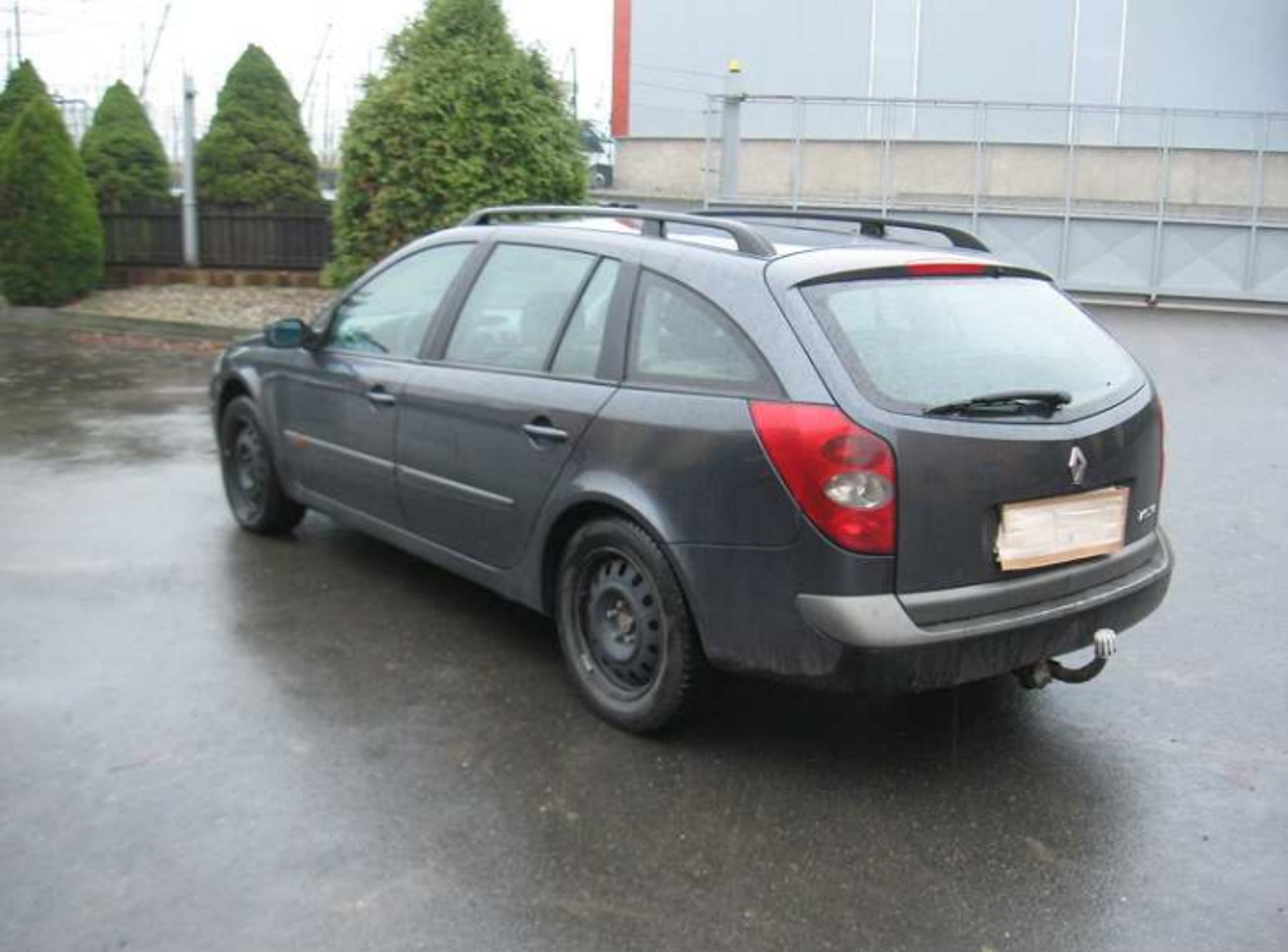 Dražba - Renault Laguna (nafta), Vyvolávací cena: 12.000,- - GALERIE: Dražba motorových vozidel (28/51)