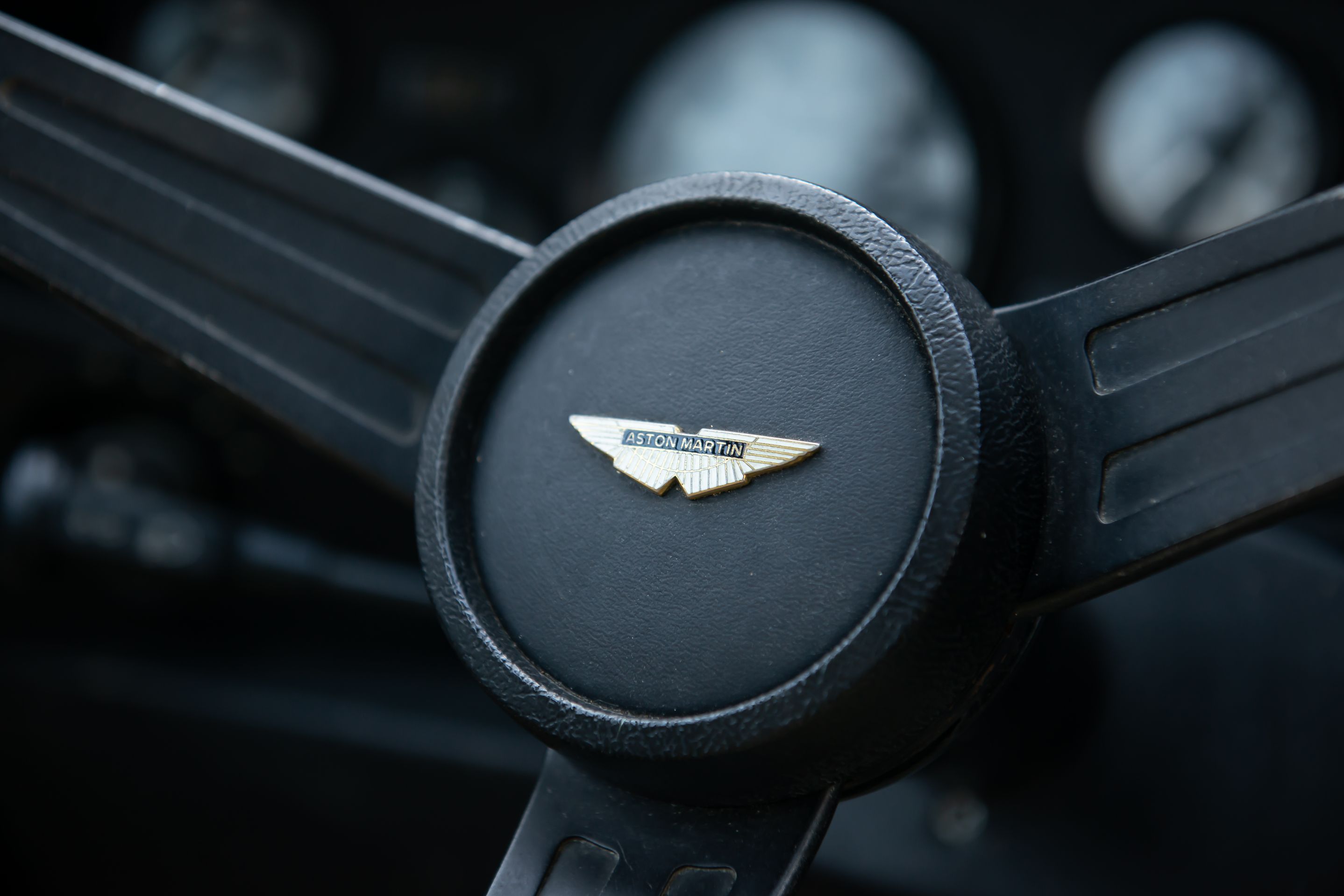 Aston Martin V8 Vantage - Aston Martin V8 Vantage (7/9)