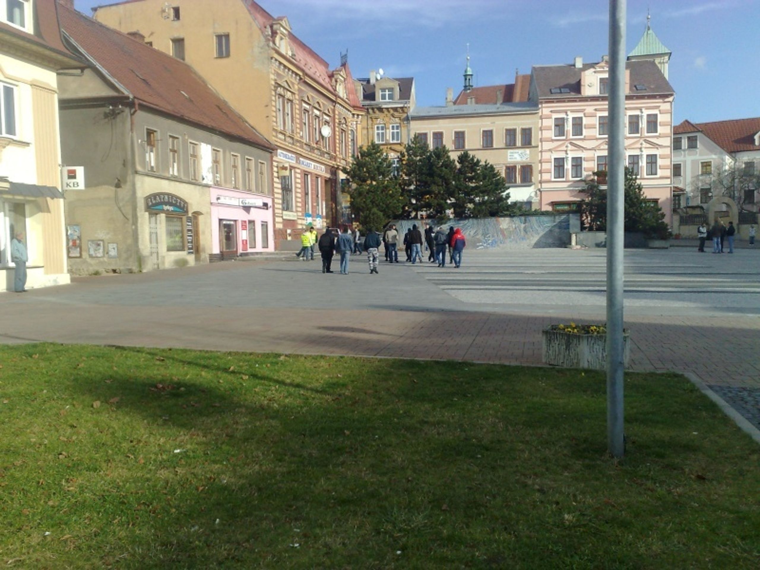 Náckové v centru Litvínova - GALERIE - Radikálové v Litvínově a v Janově (13/13)