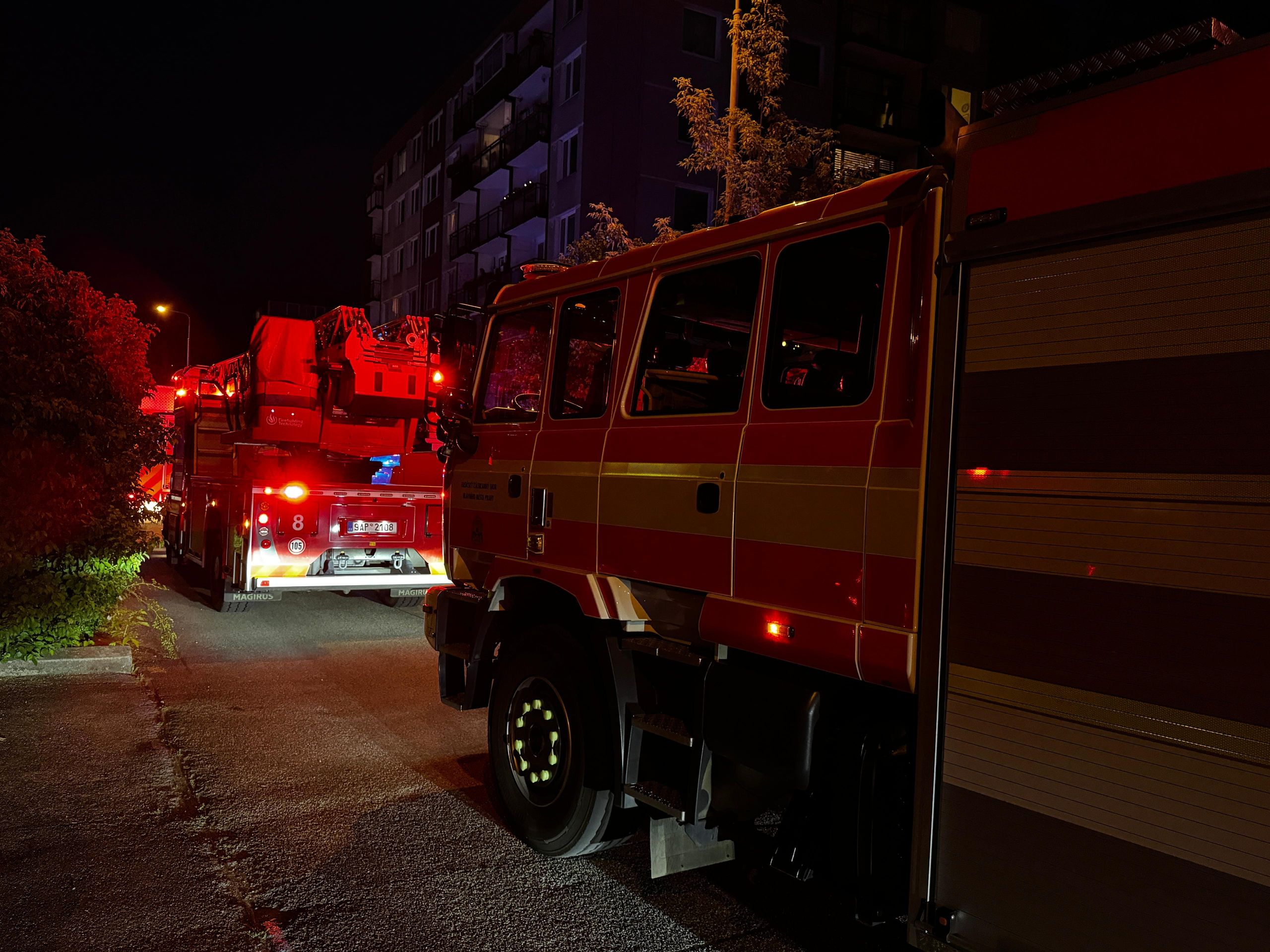 Požár v Praze - Požár bytu v ulici Lohninského (12/14)