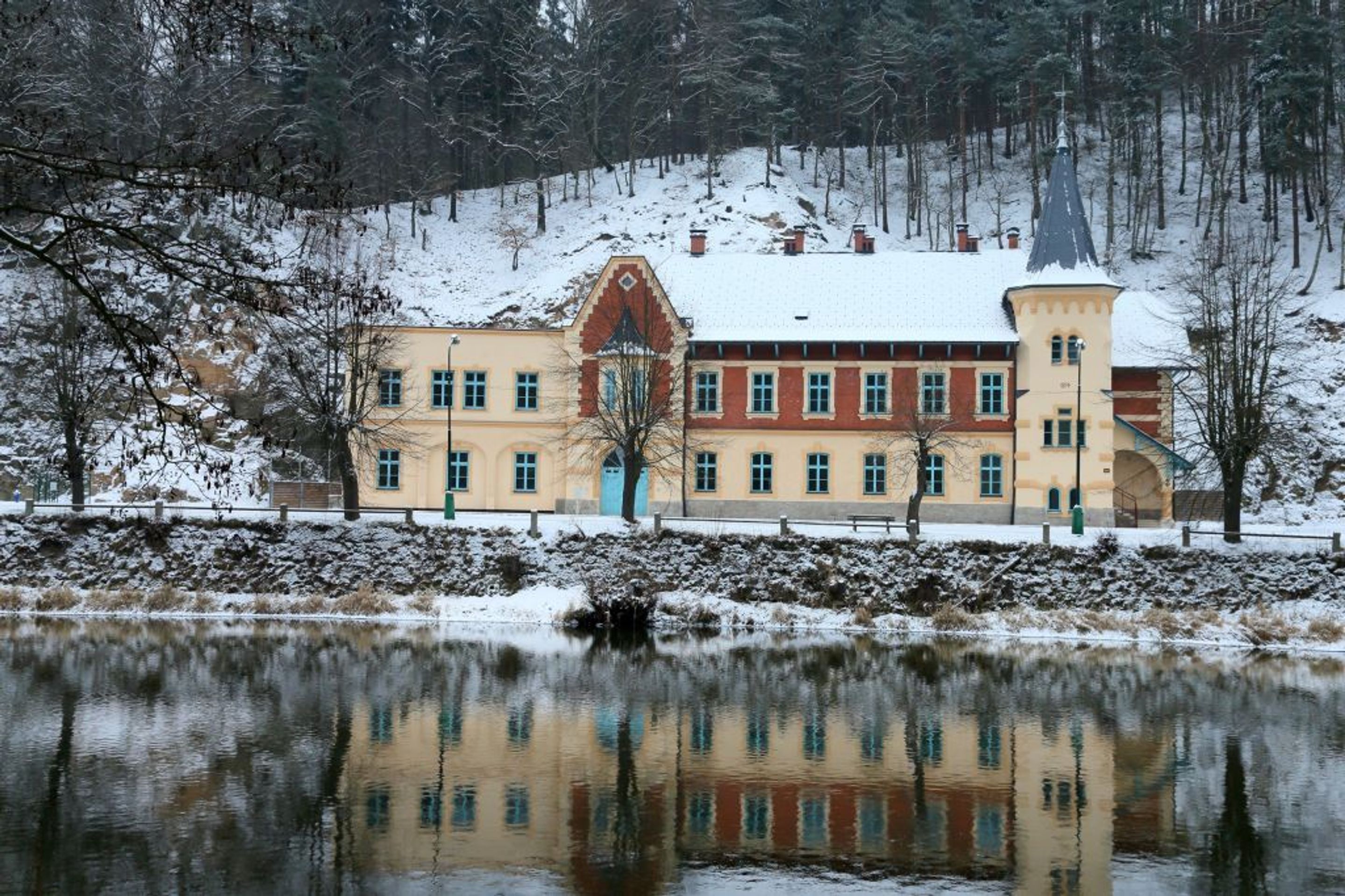 České stavby v soutěži Life Challenge 66 - renovace se zateplením - 1 - GALERIE: České stavby v soutěži Life Challenge 66 - renovace (2/2)