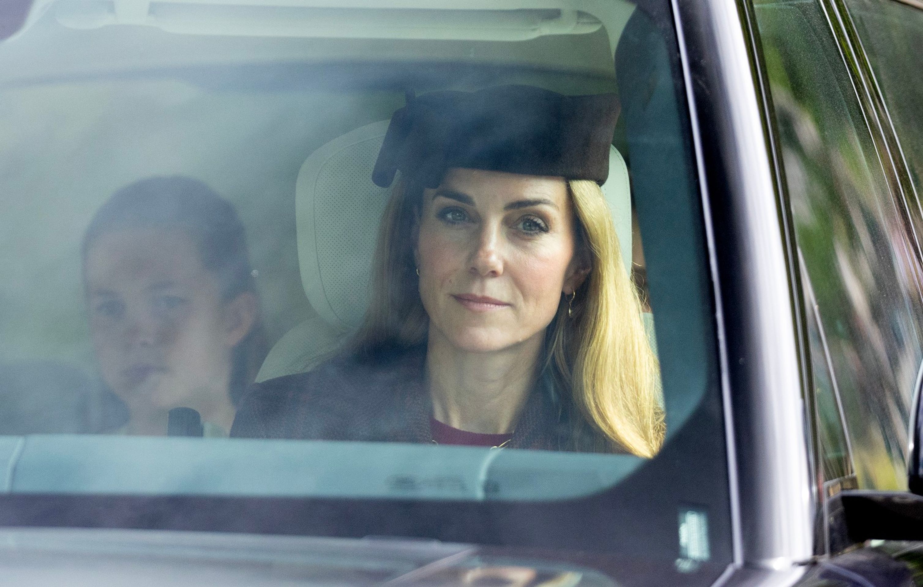 Princezna Kate se světlými vlasy - Princezna Kate se světlými vlasy (3/4)
